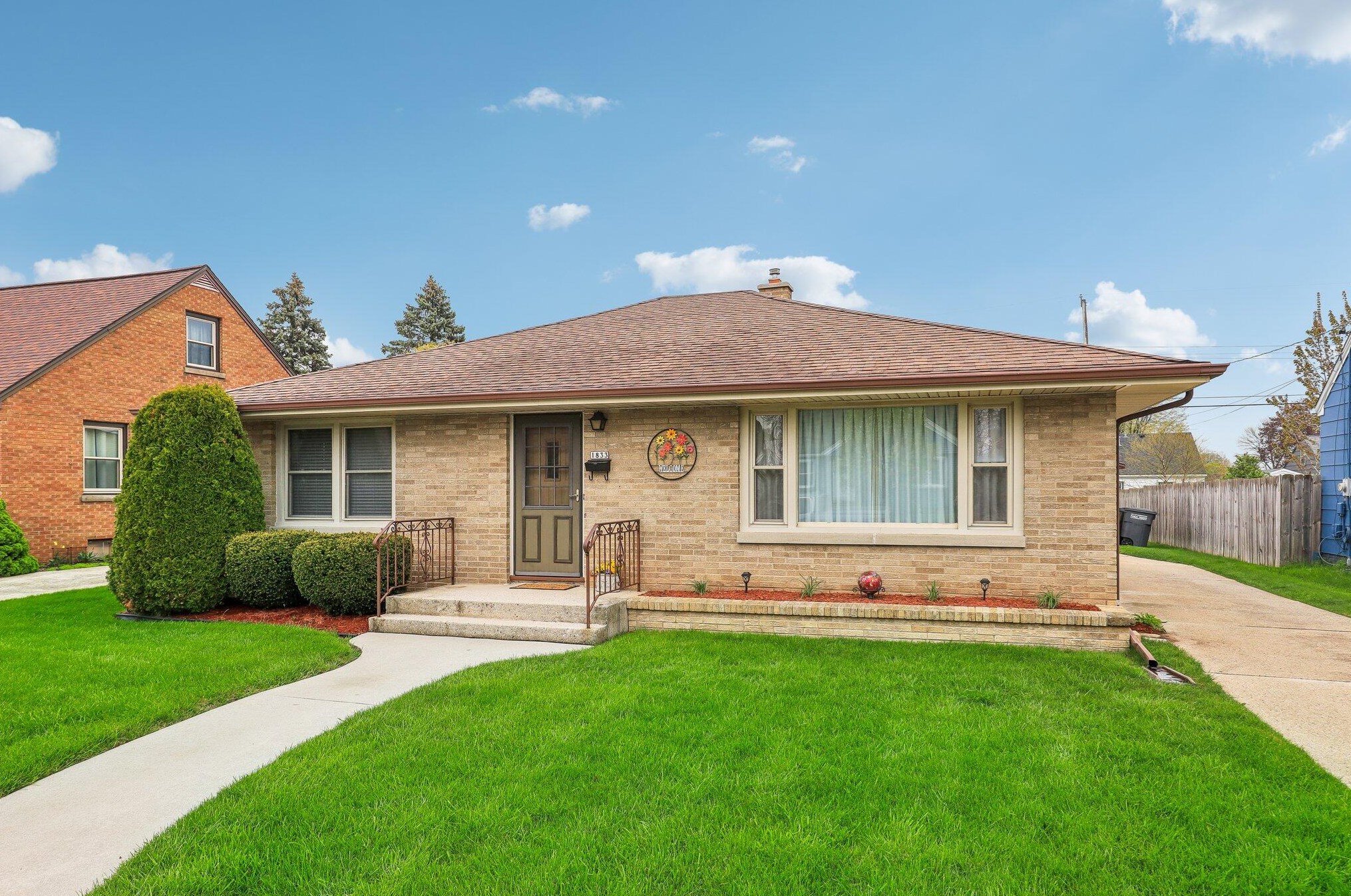 1833 23rd St, Sheboygan, WI 53081-2108