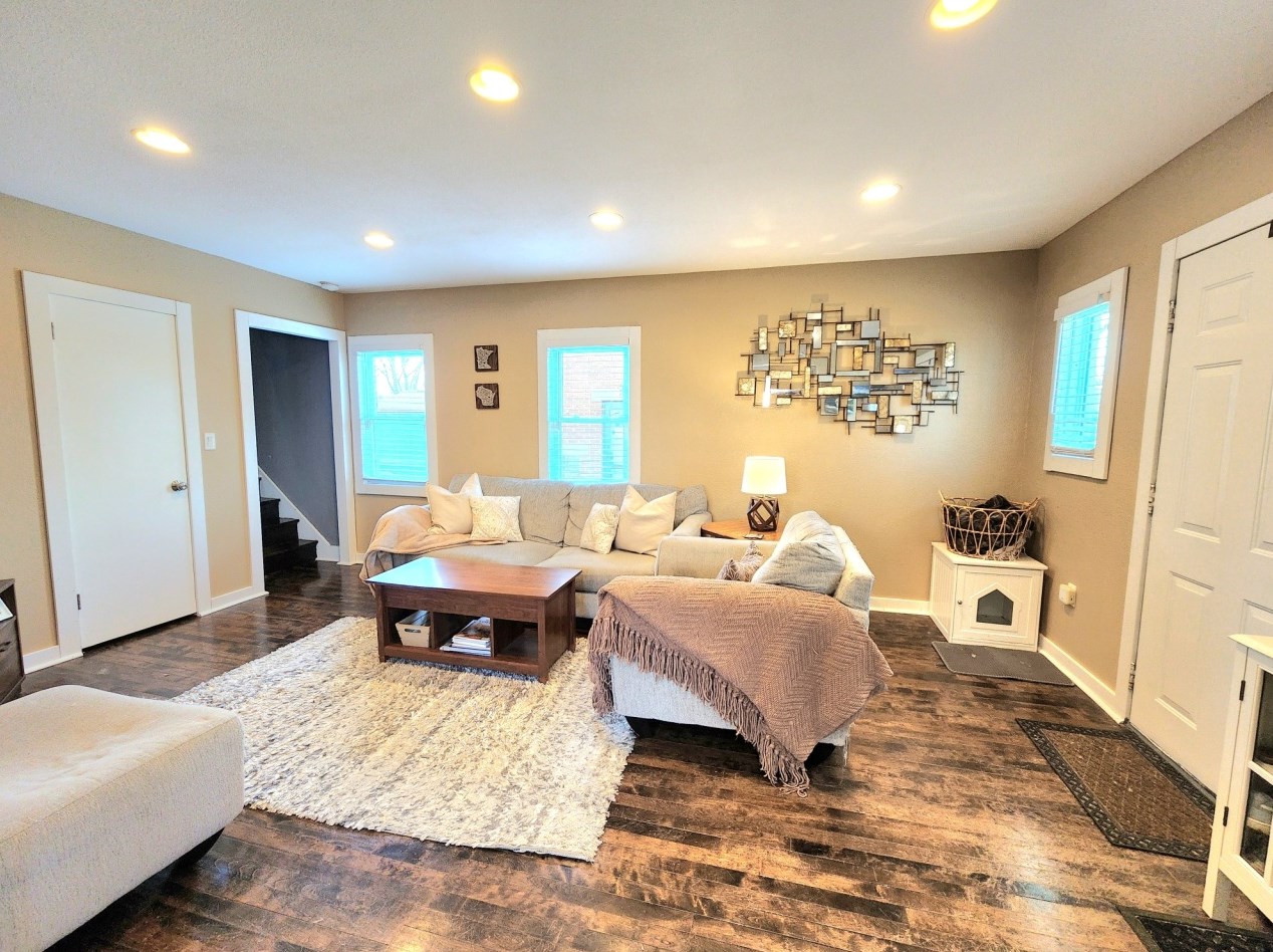 2009 Broadway Ave, Sheboygan, WI 53081-5613