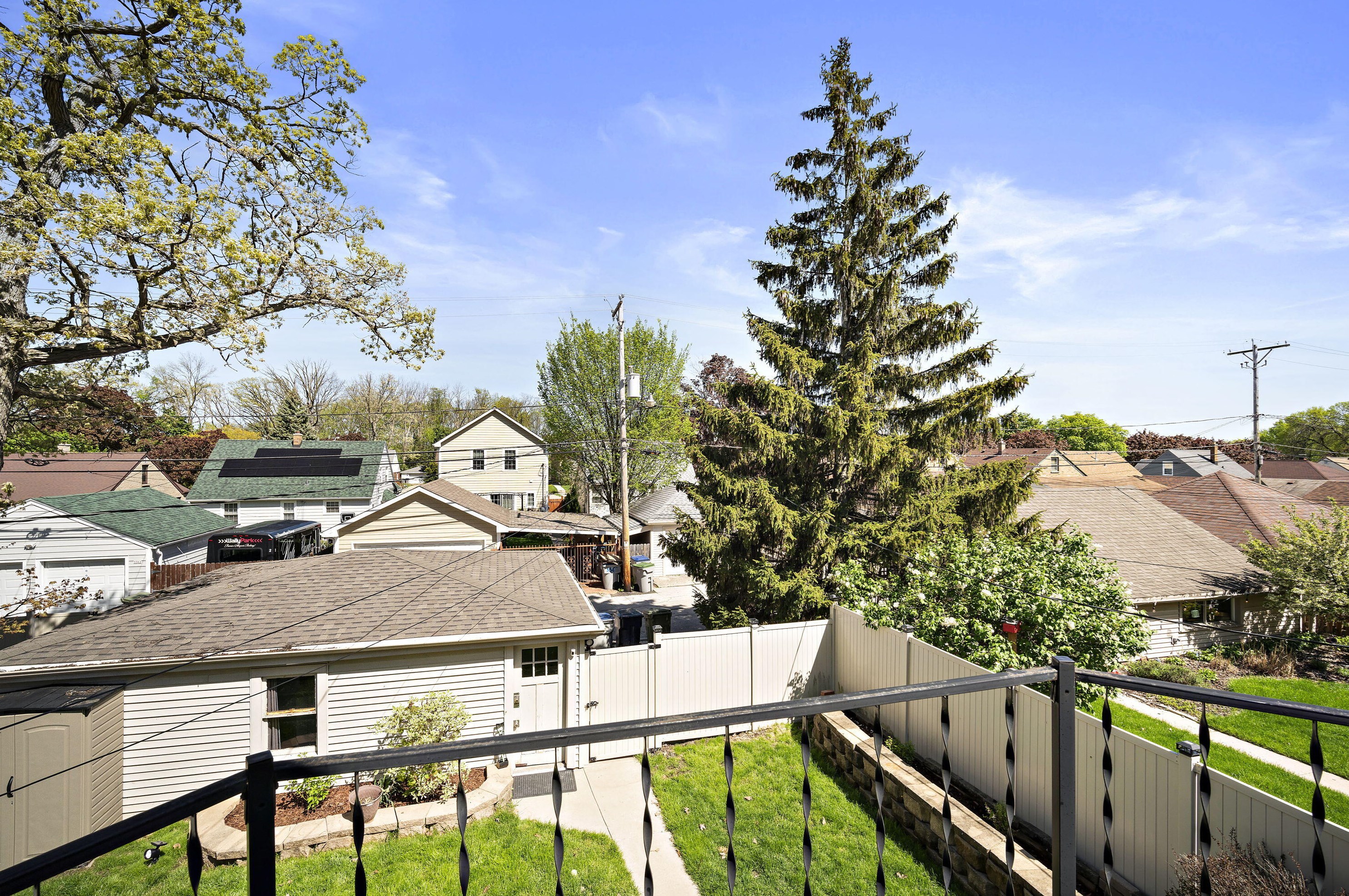 3380 Princeton Ave, Milwaukee WI  53215-4145 exterior
