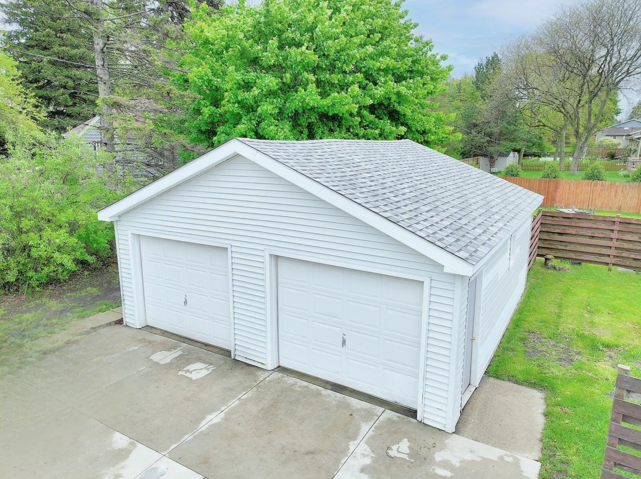 3023 Storybook Dr, Racine, WI 53406-5140