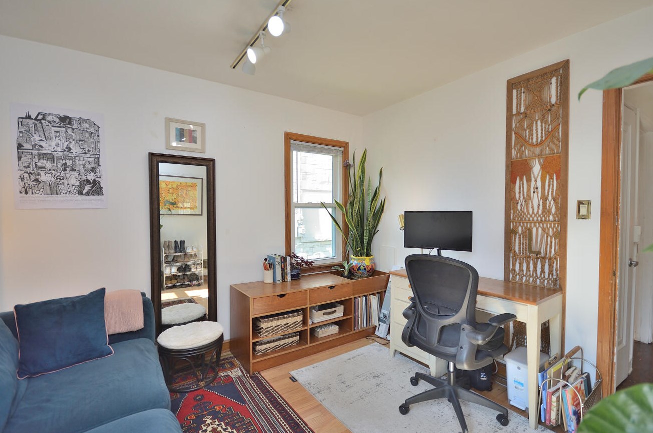 3743 54 Blvd, Milwaukee WI 53216-2835 exterior