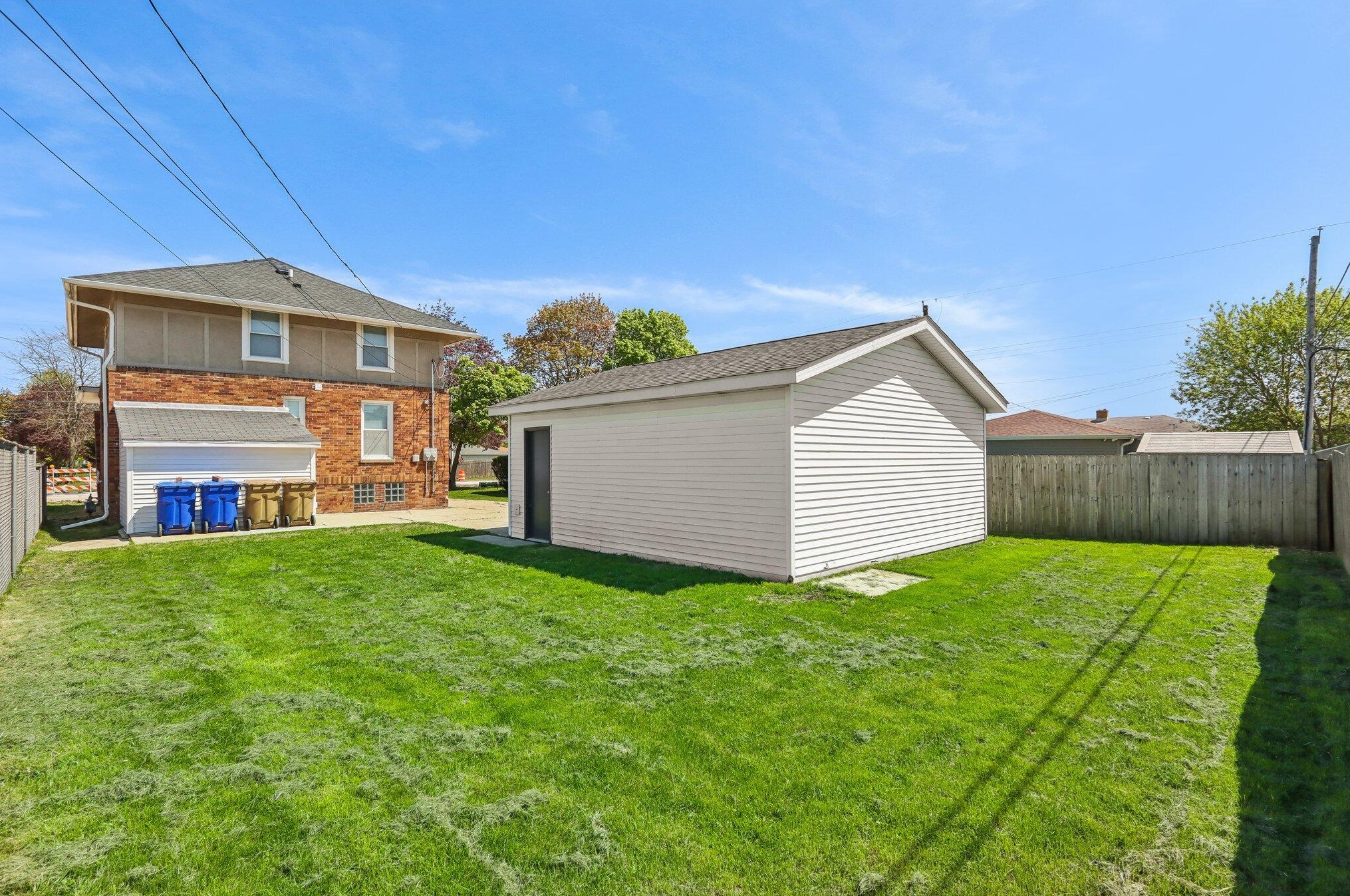 2500 22nd Ave, Kenosha WI 53140-4814 exterior