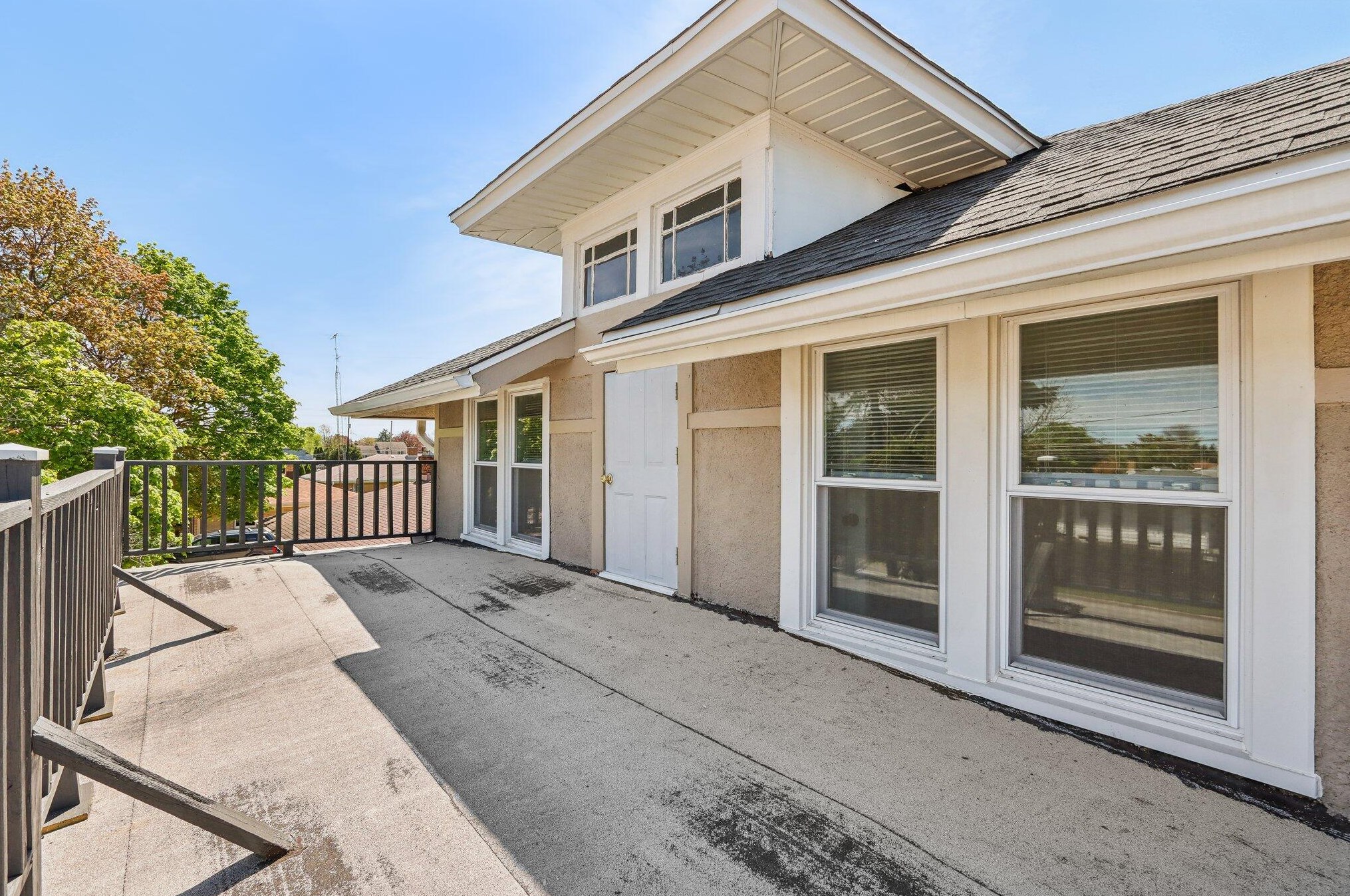 2500 22nd Ave, Kenosha WI 53140-4814 exterior