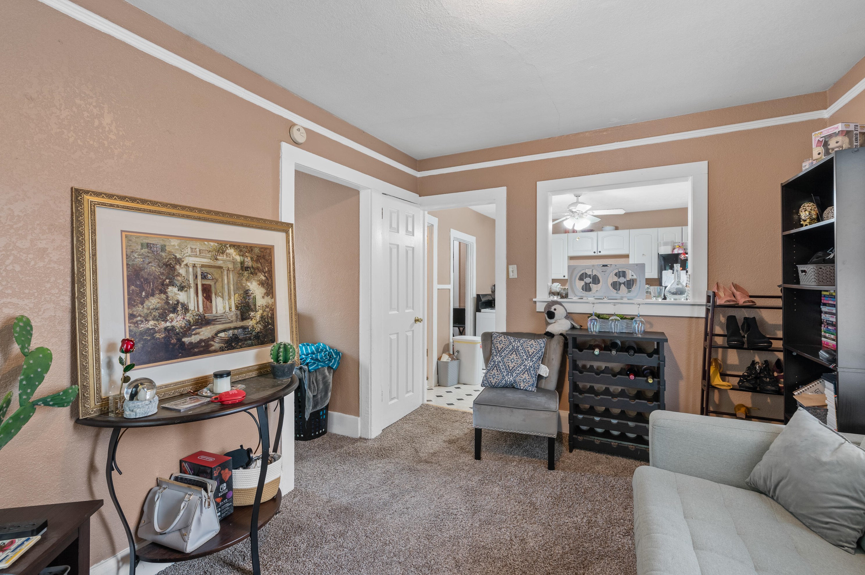 1751 Arlington Pl, Milwaukee WI  53202-1662 exterior