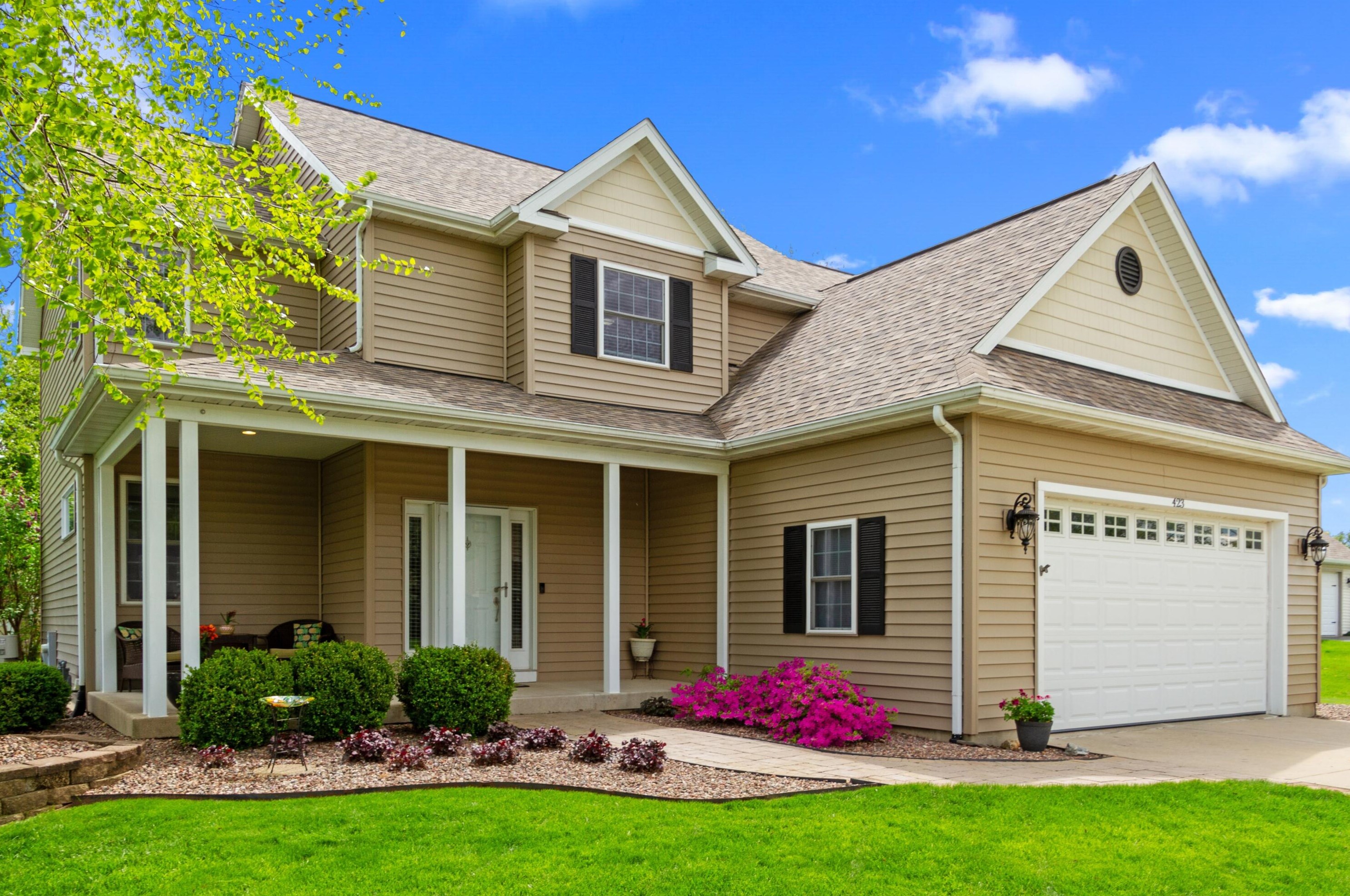 423 Fair Oaks Dr, Williams Bay, WI 53191