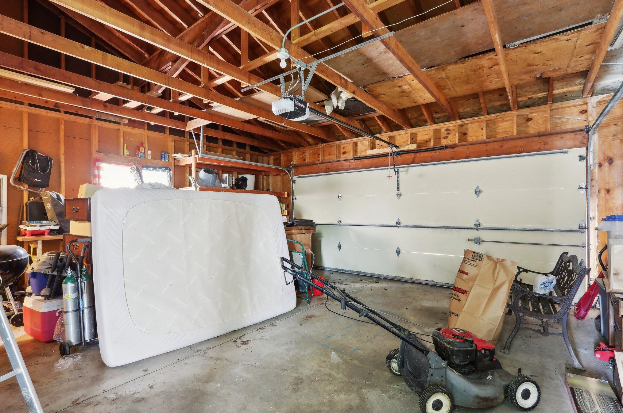 714 Edgewood Ave, South Milwaukee WI 53172-3848 exterior