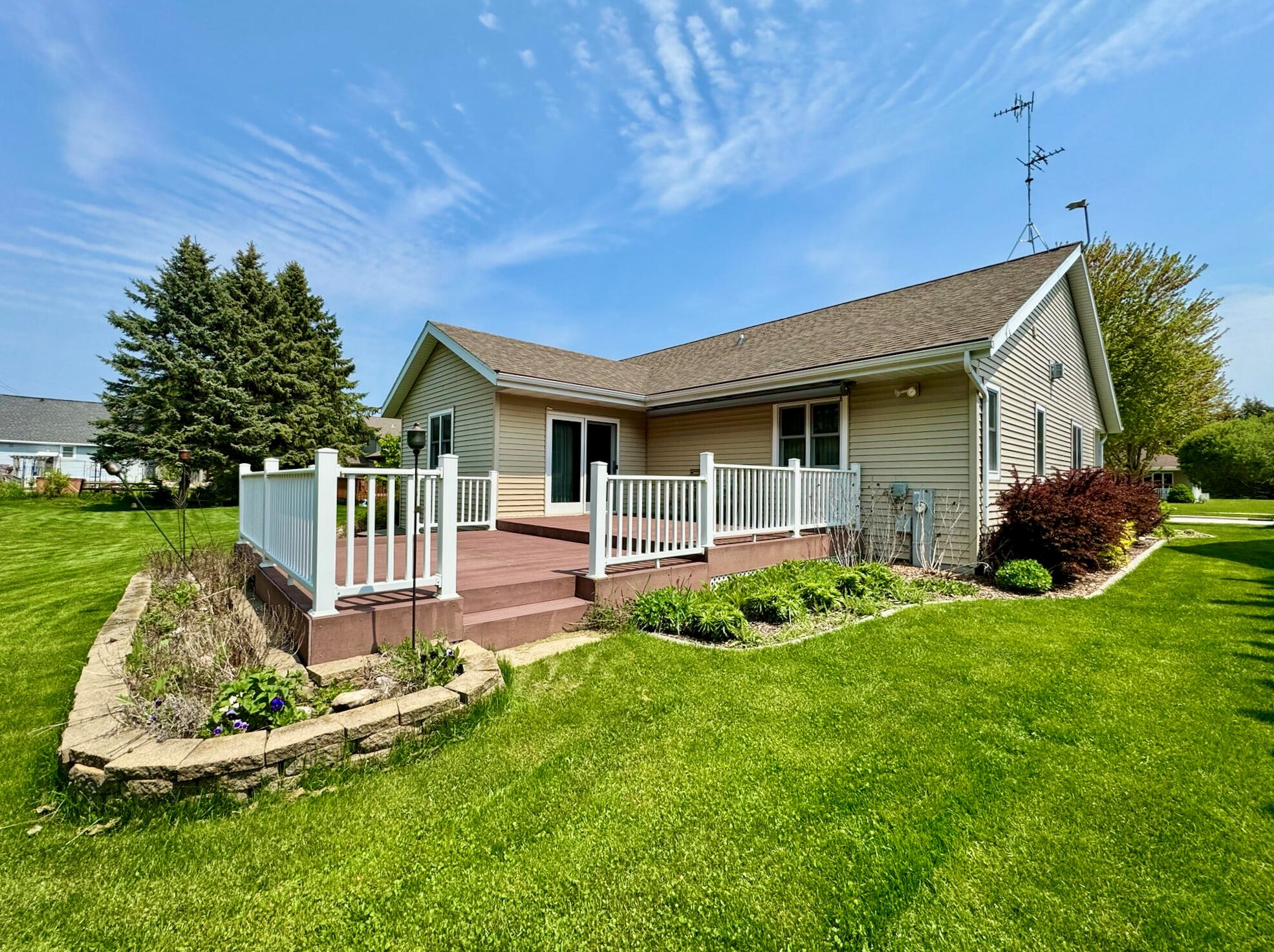 3424 17th St, Sheboygan, WI 53081-7100