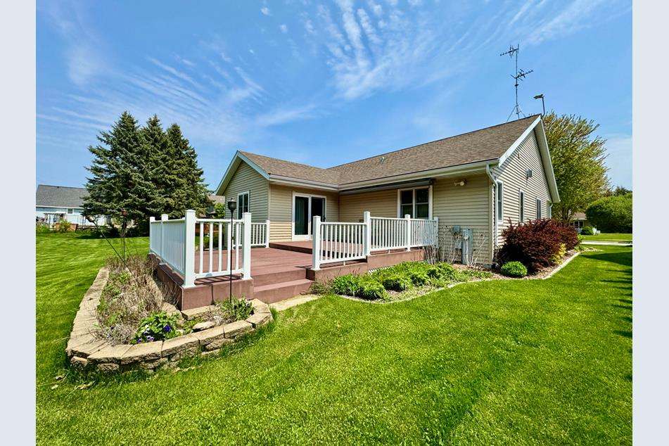 3424 S 17th St, Sheboygan, WI 53081 MLS 1875299 Coldwell Banker