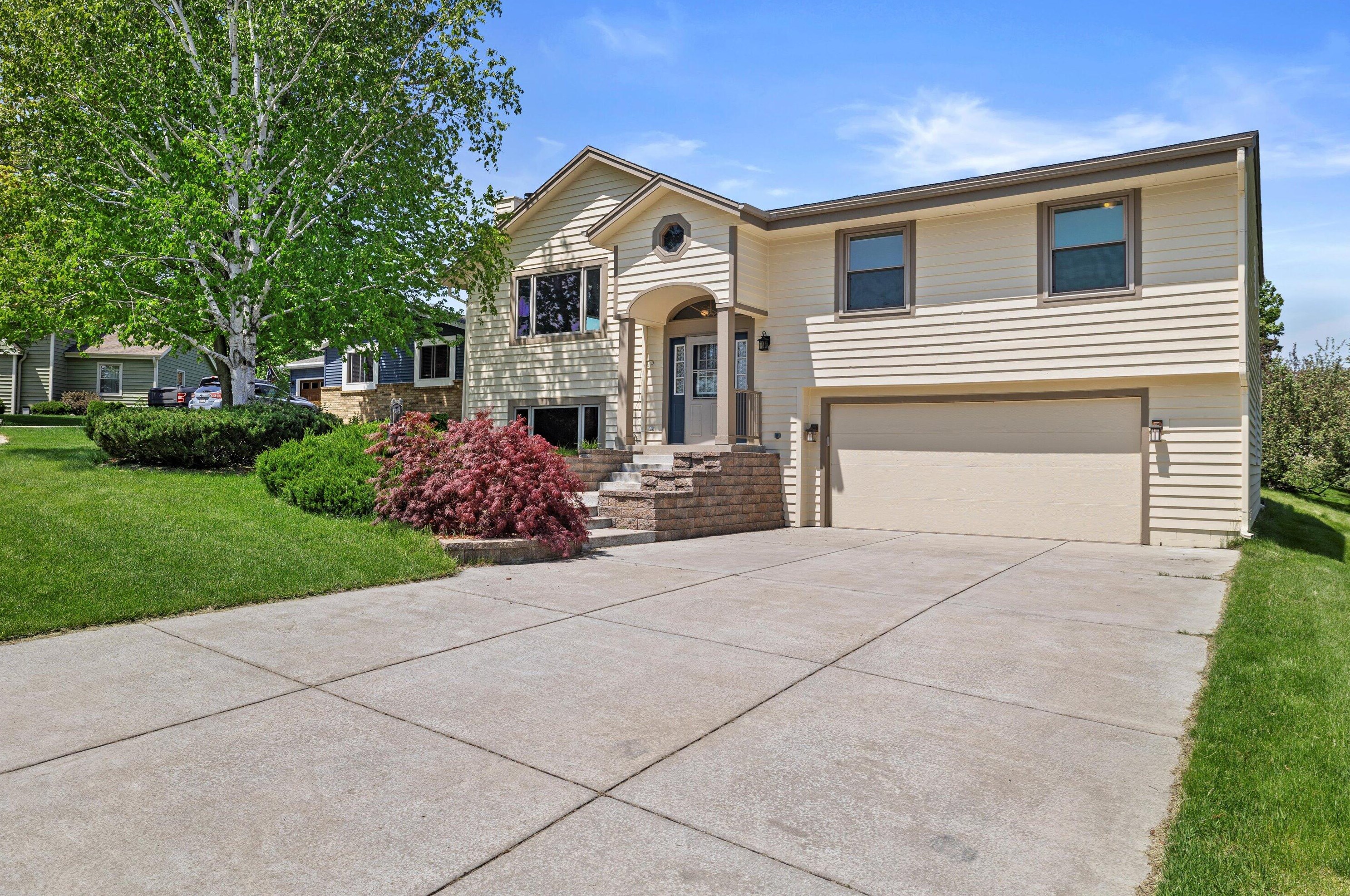 3314 Windsor Pl, West Bend, WI 53090