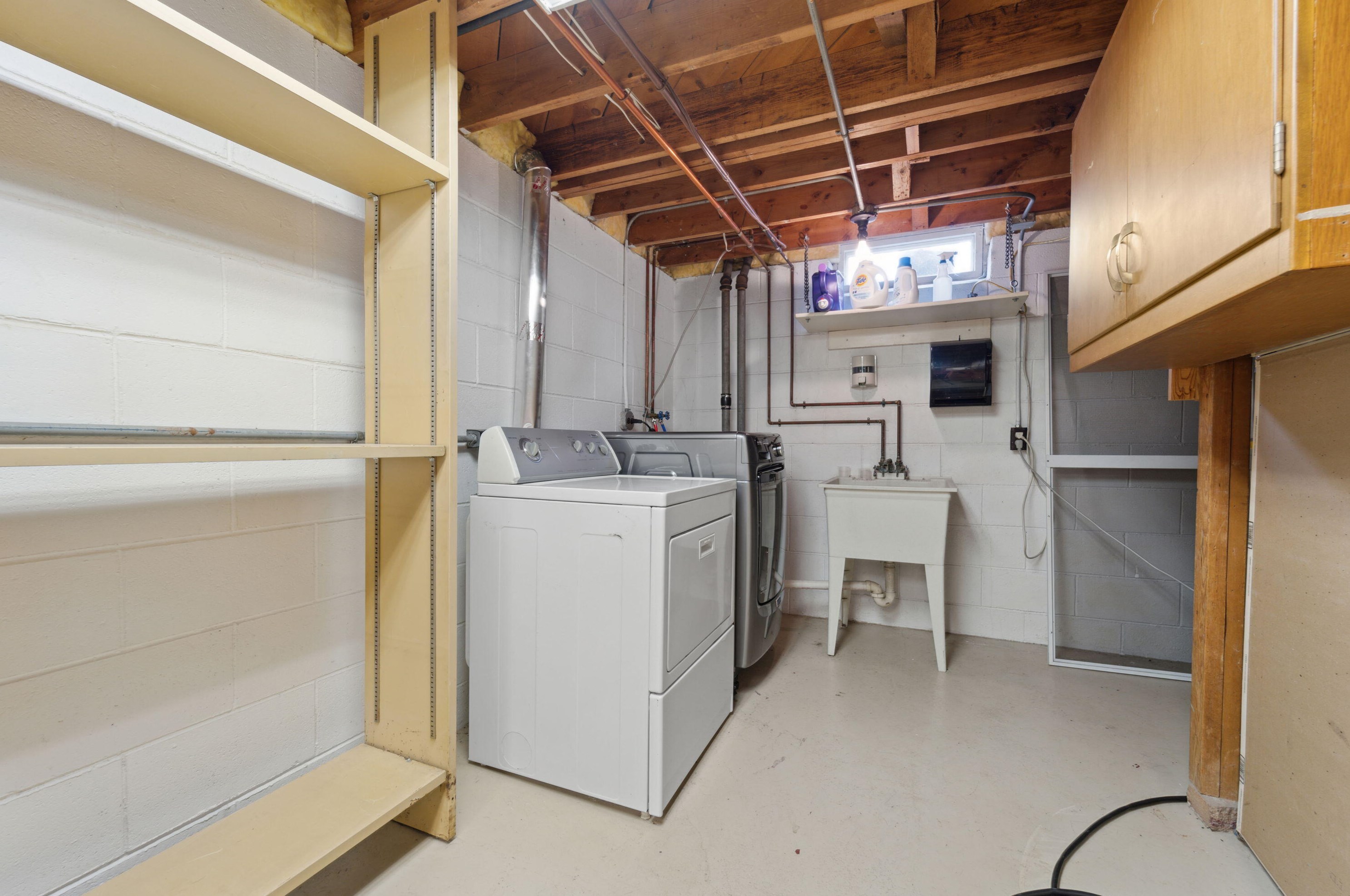 4014 73rd St, Milwaukee WI  53220-2312 exterior