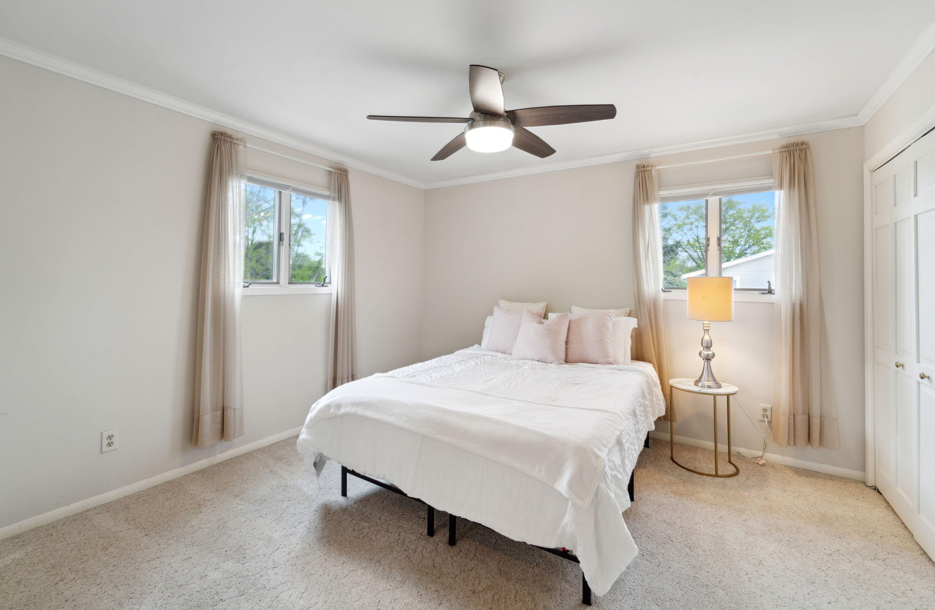 4014 73rd St, Milwaukee WI  53220-2312 exterior