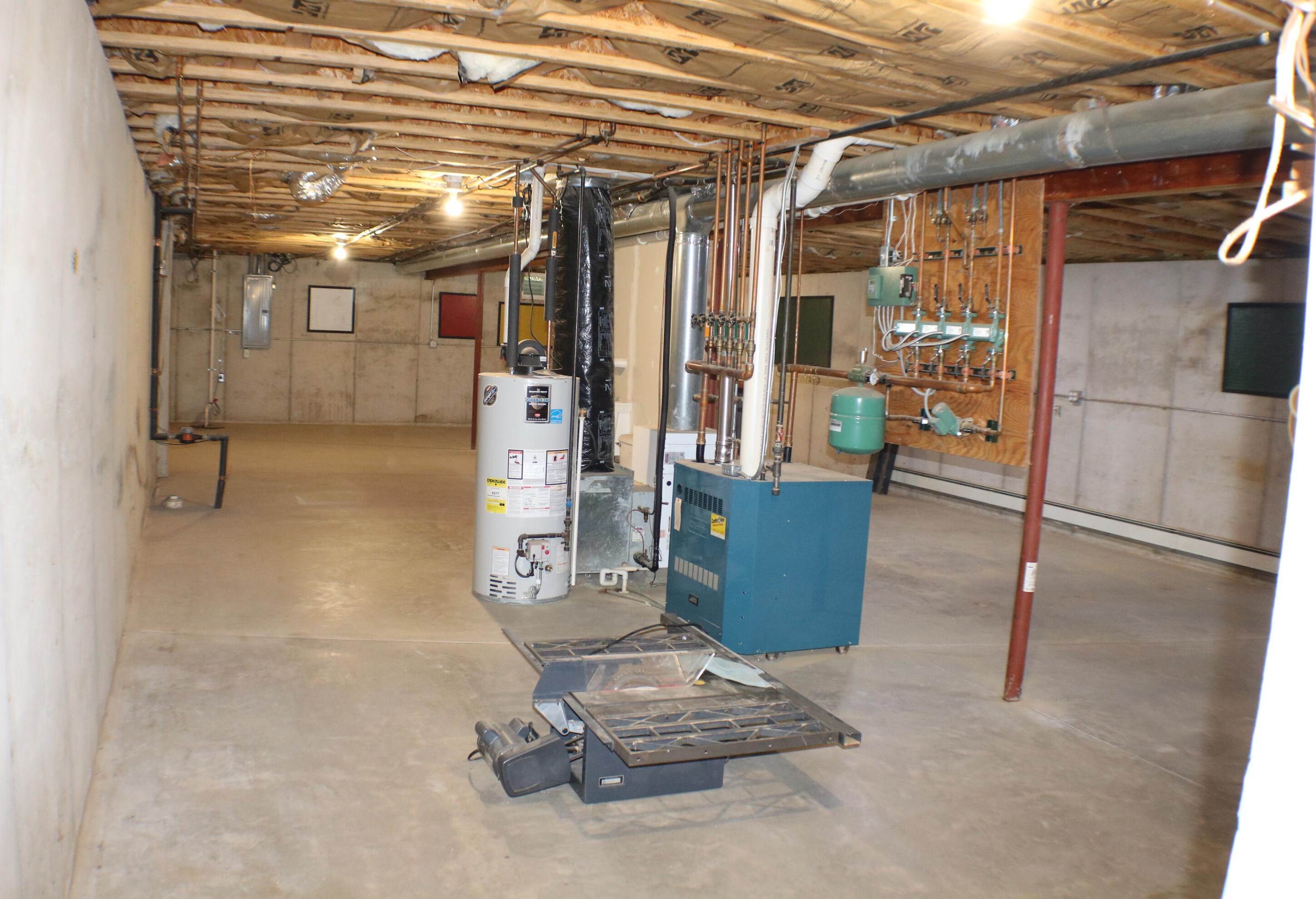 4801 Veranda Ct, Manitowoc WI 54220-8318 exterior