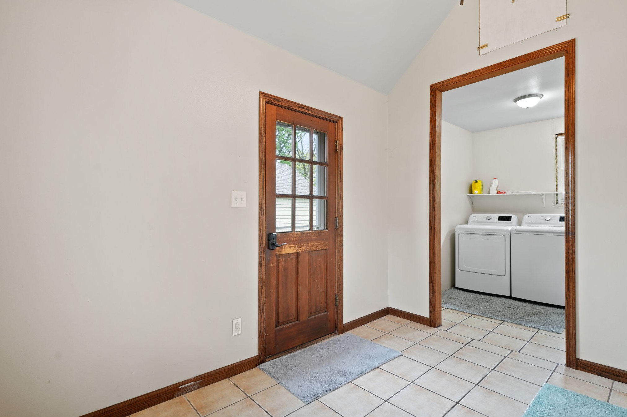 510 E Main St, Eagle, WI 53119
