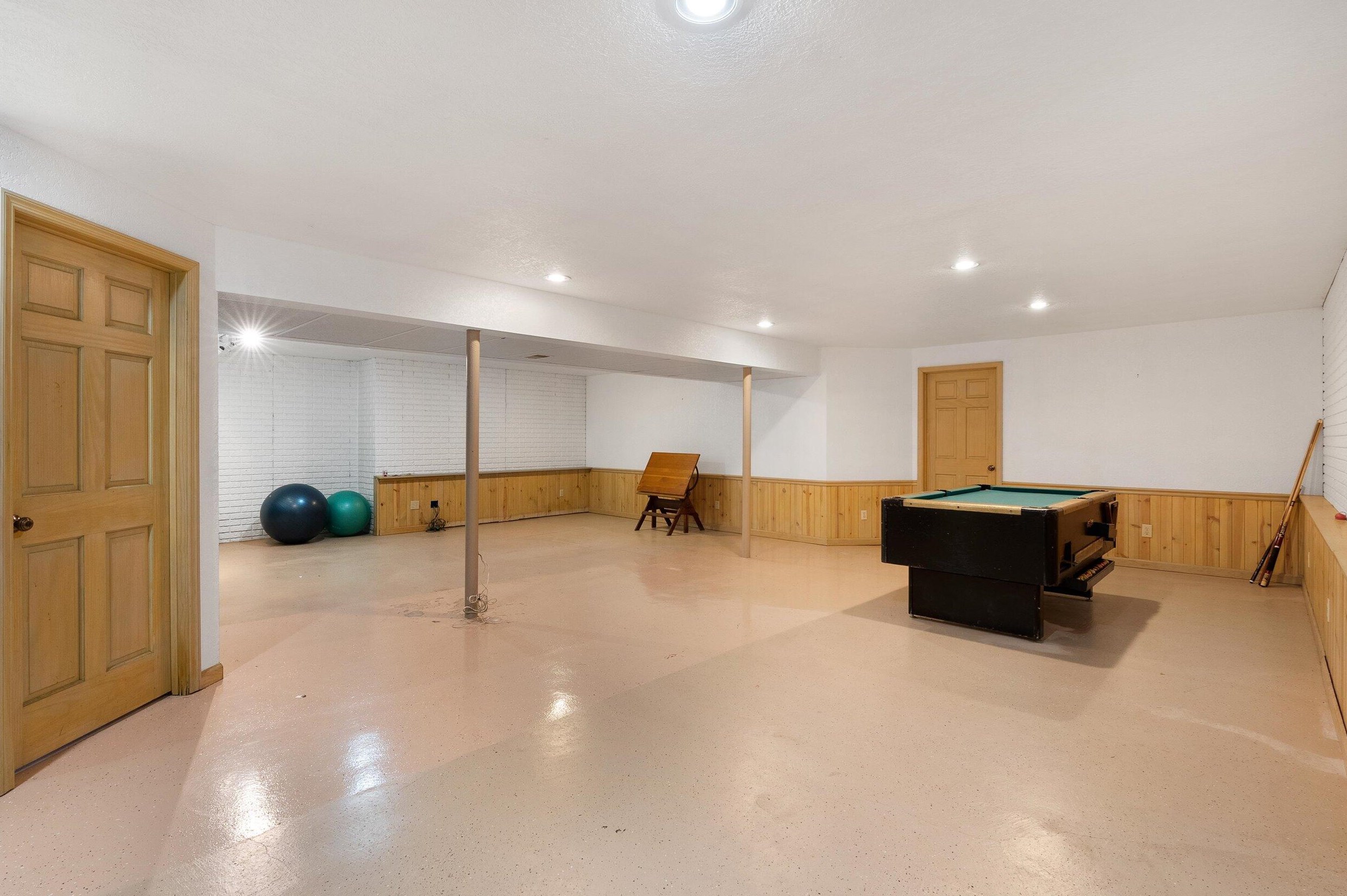 7255 Redwood Rd, Milwaukee WI 53209-2164 exterior