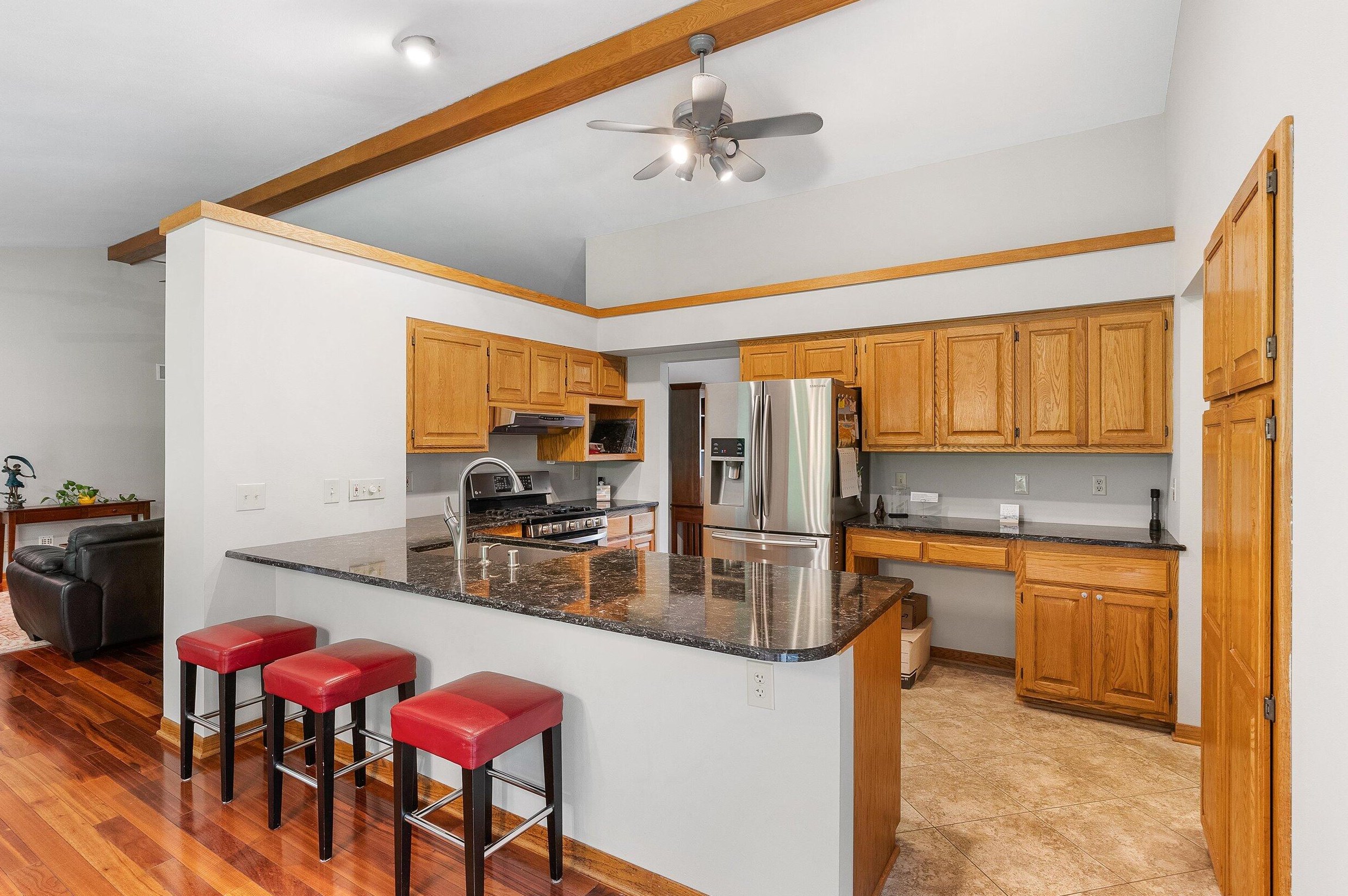 7255 Redwood Rd, Milwaukee WI 53209-2164 exterior