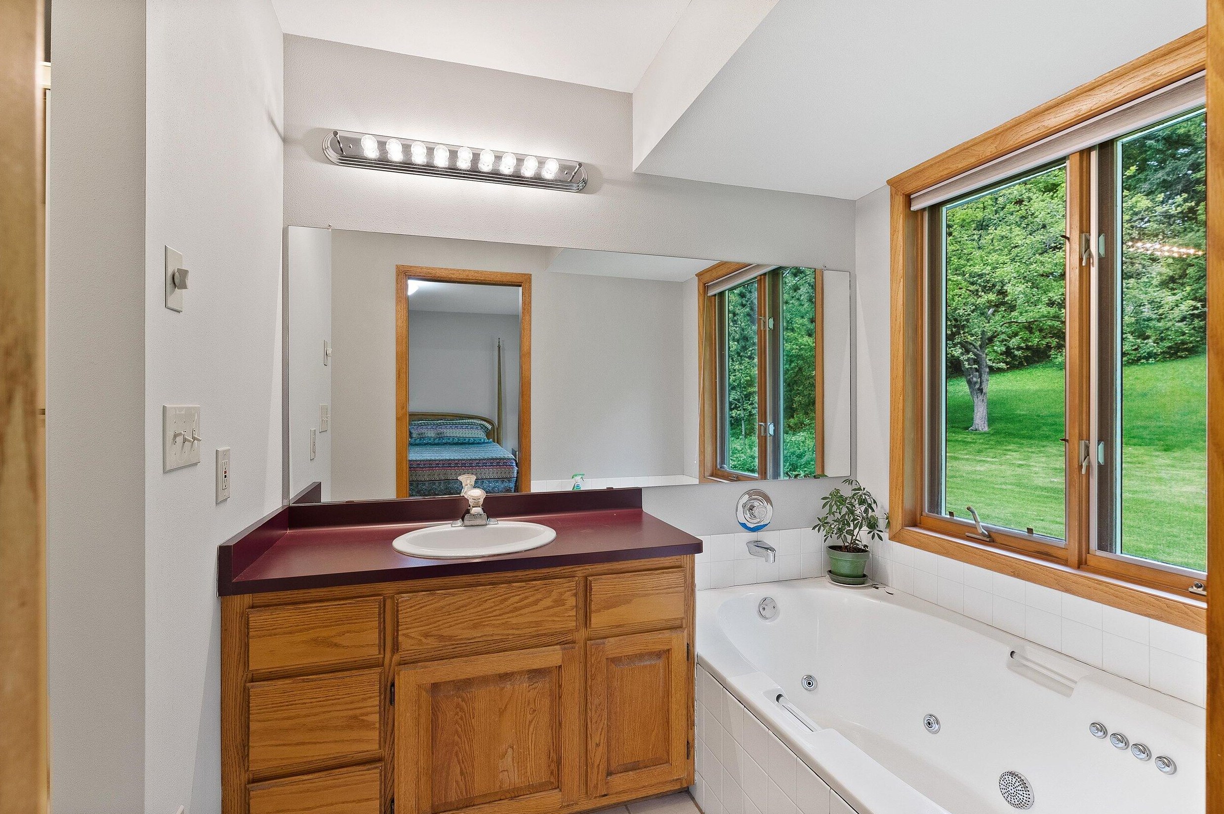 7255 Redwood Rd, Milwaukee WI 53209-2164 exterior