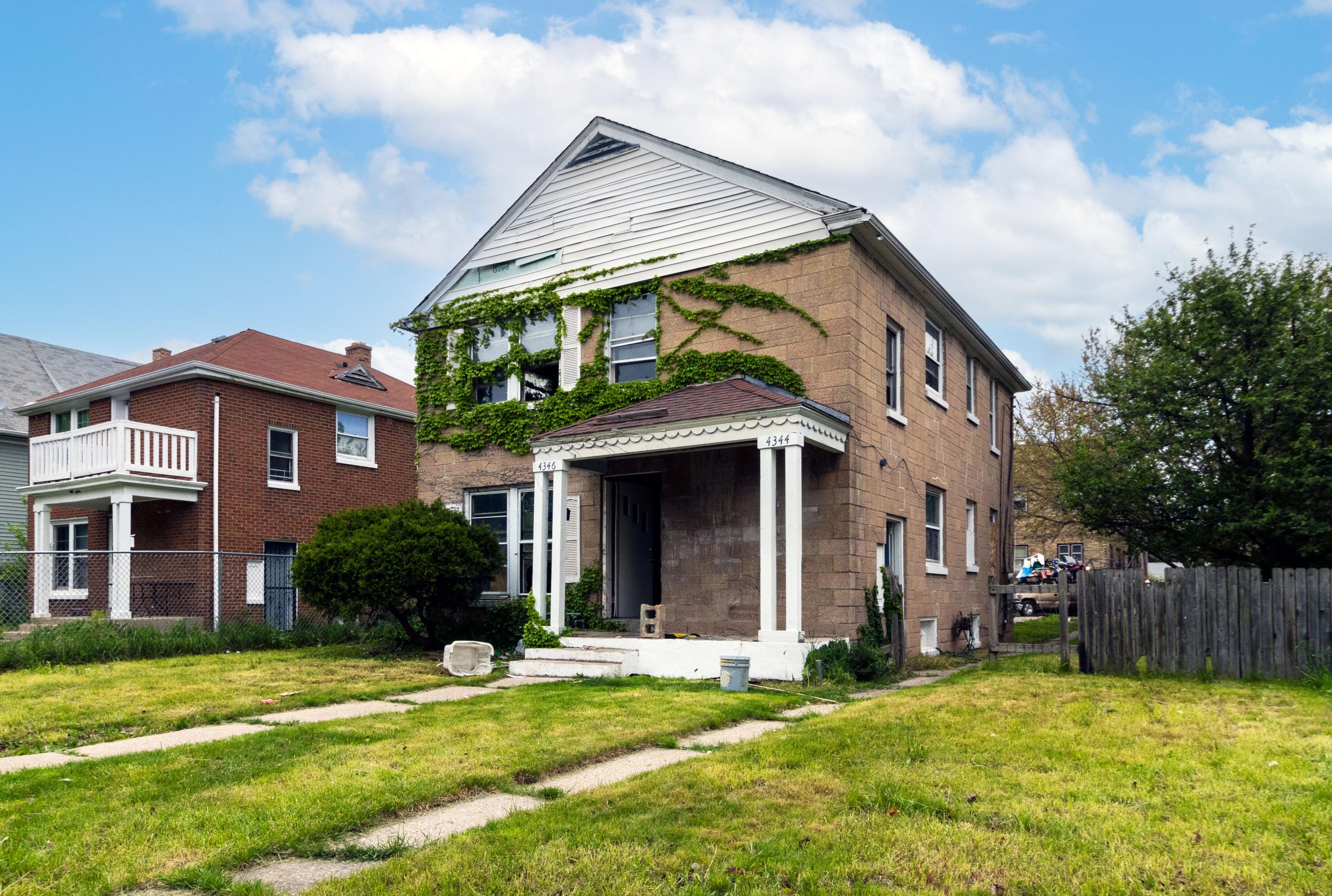4344 28th St, Milwaukee, WI 53216-1814