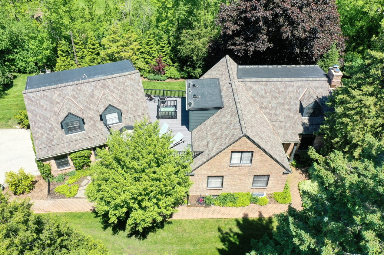 518 E Ravine Dr, Thiensville, WI 53092