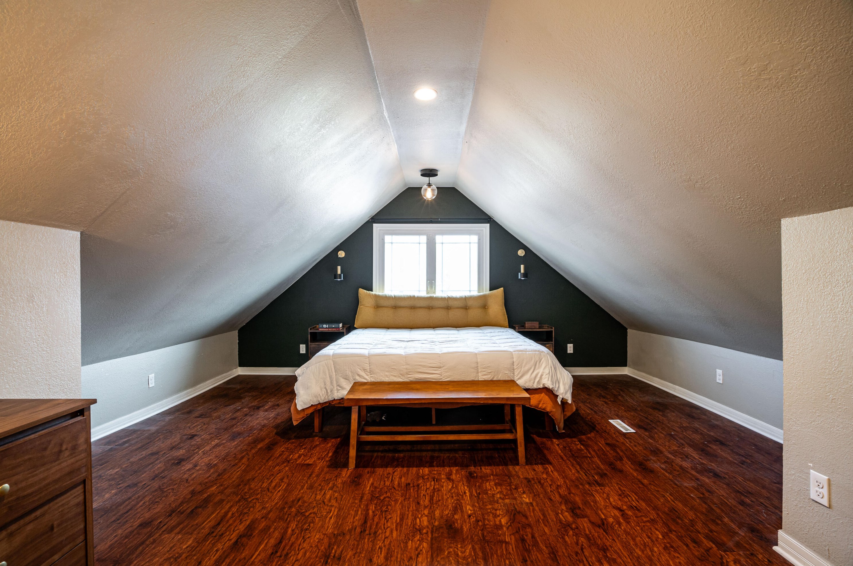 2348 Euclid Ave, Milwaukee WI 53207-2903 exterior