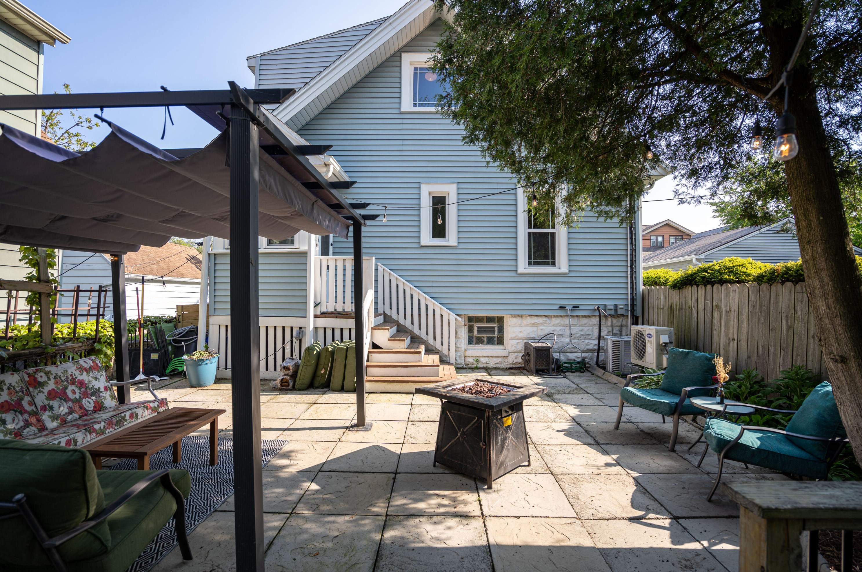 2348 Euclid Ave, Milwaukee WI 53207-2903 exterior