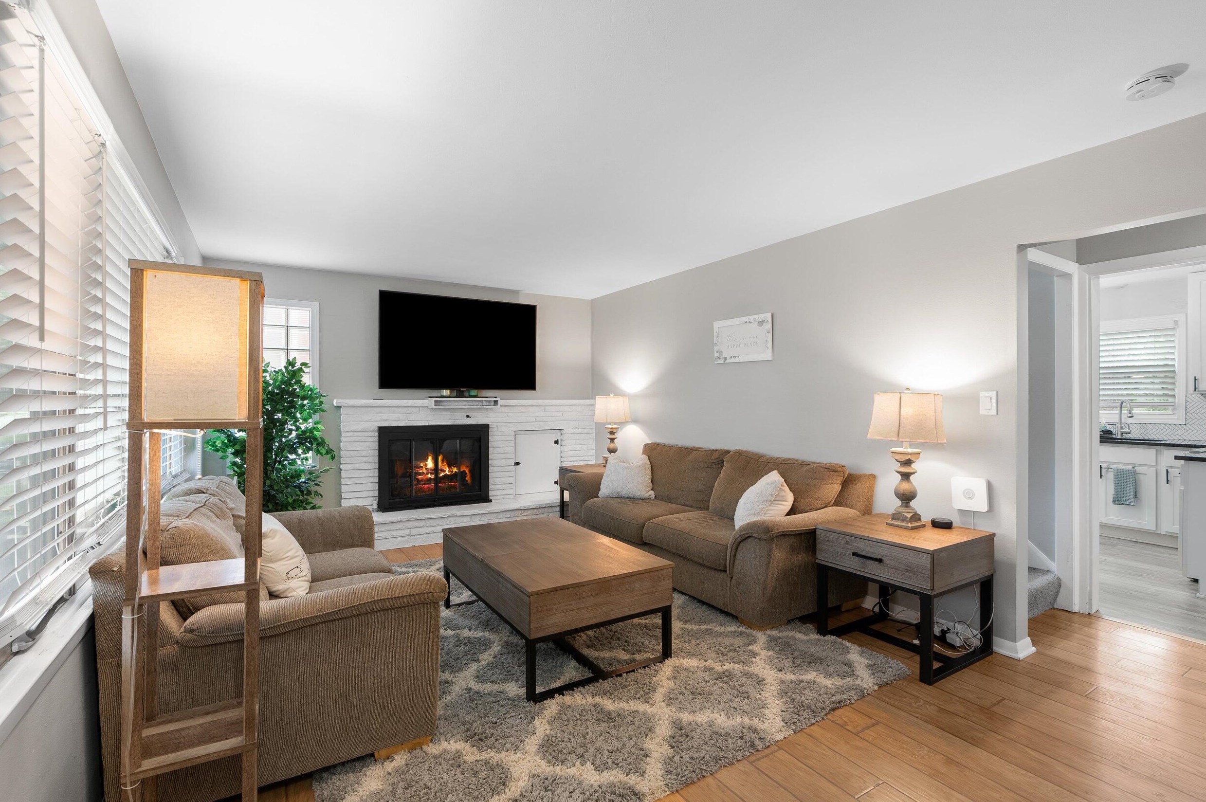 503 112, Milwaukee WI 53226-4132 exterior