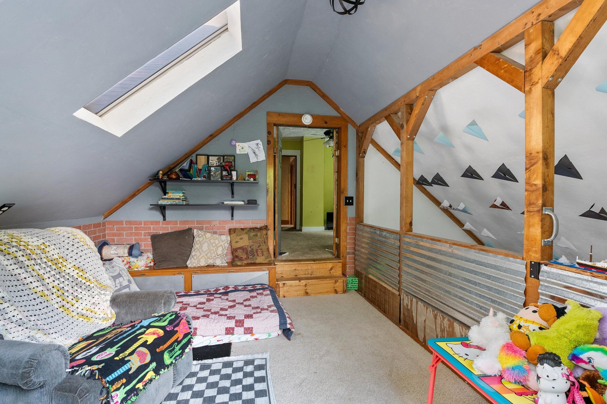 304 Frst Ave, Plymouth WI 53073-1216 exterior