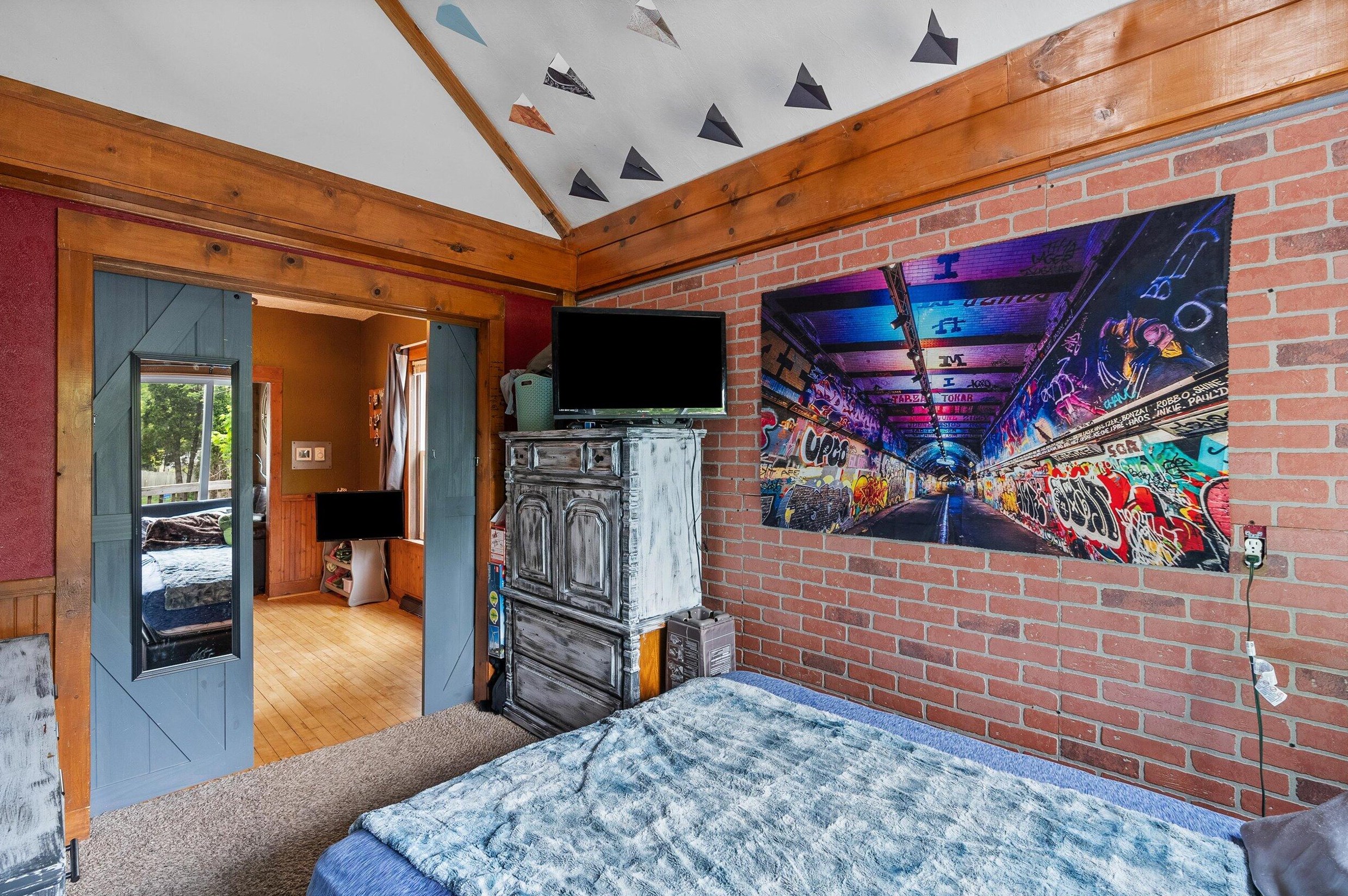 304 Frst Ave, Plymouth WI 53073-1216 exterior