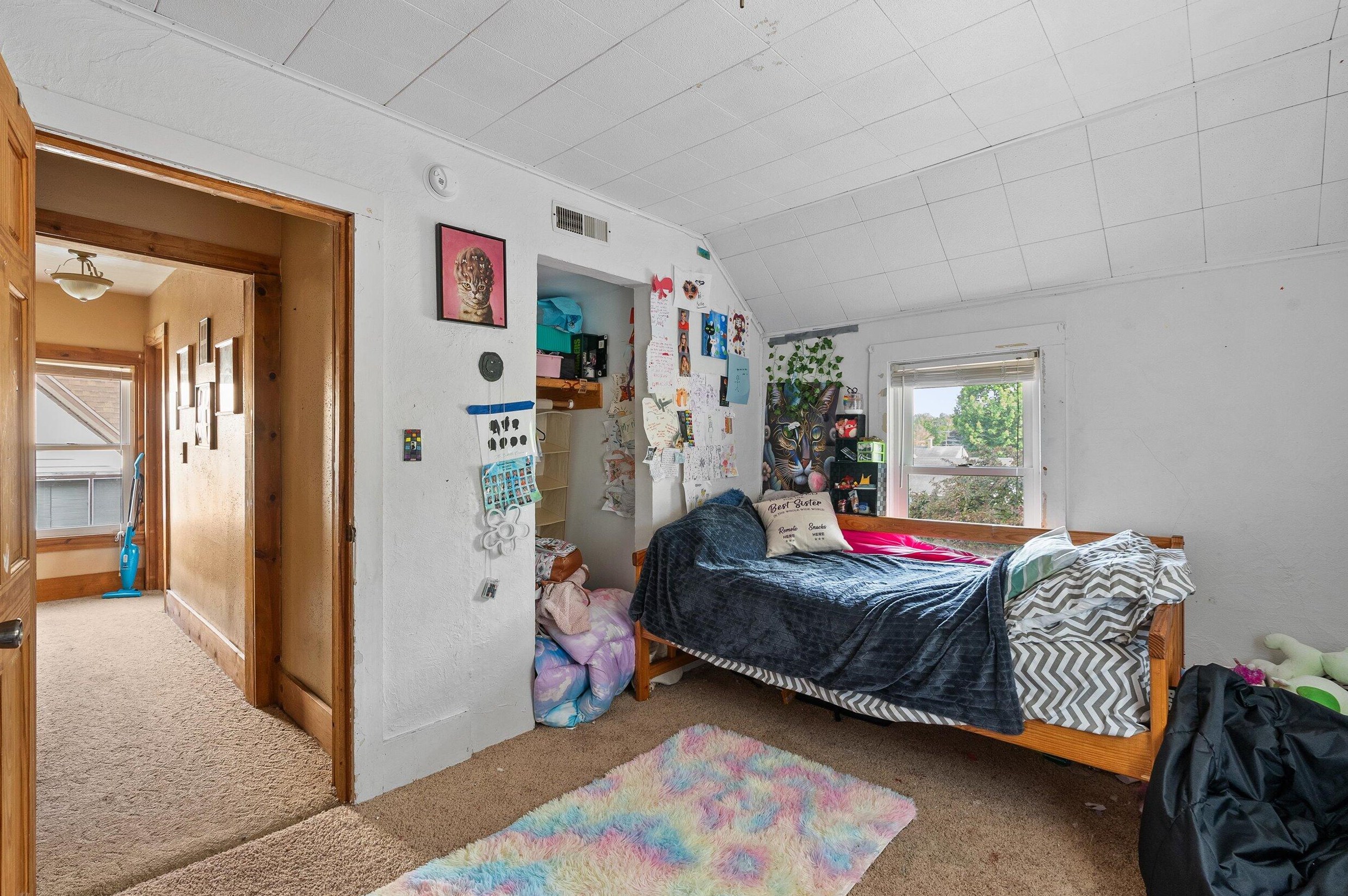 304 Frst Ave, Plymouth WI 53073-1216 exterior