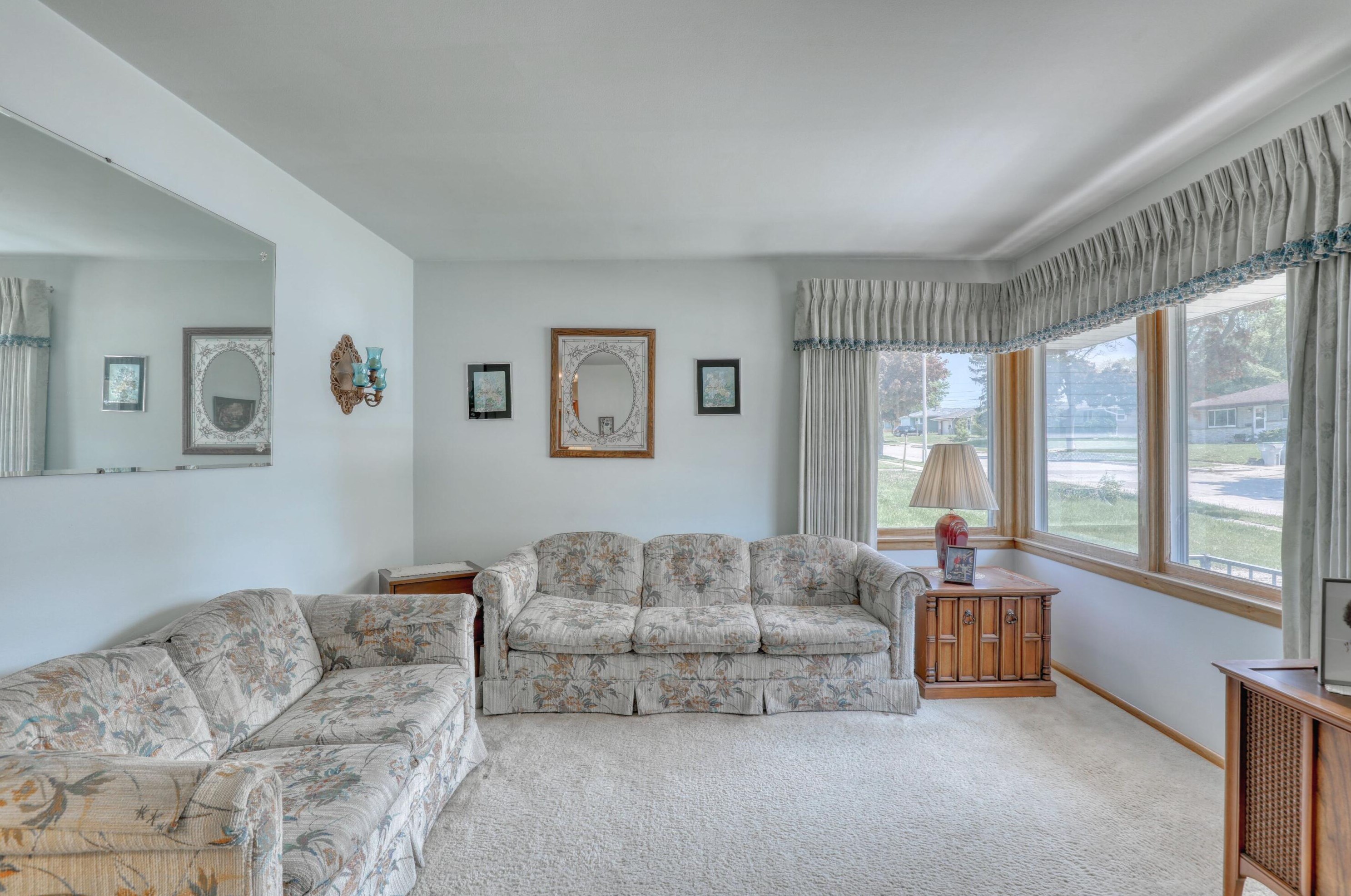 10906 Stark St, Milwaukee, WI 53225-3833