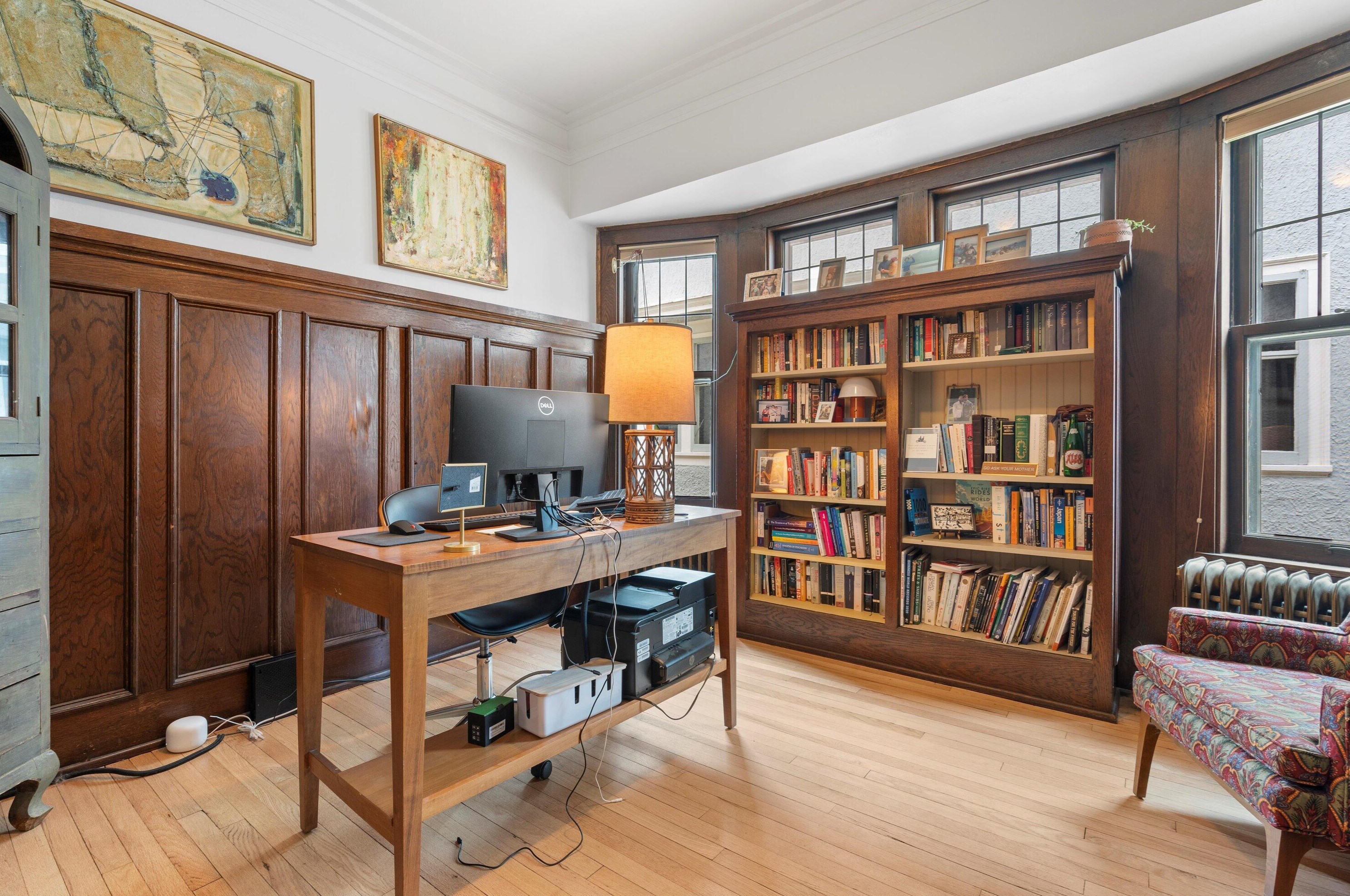 3027 N Hackett Ave, Milwaukee, WI 53211