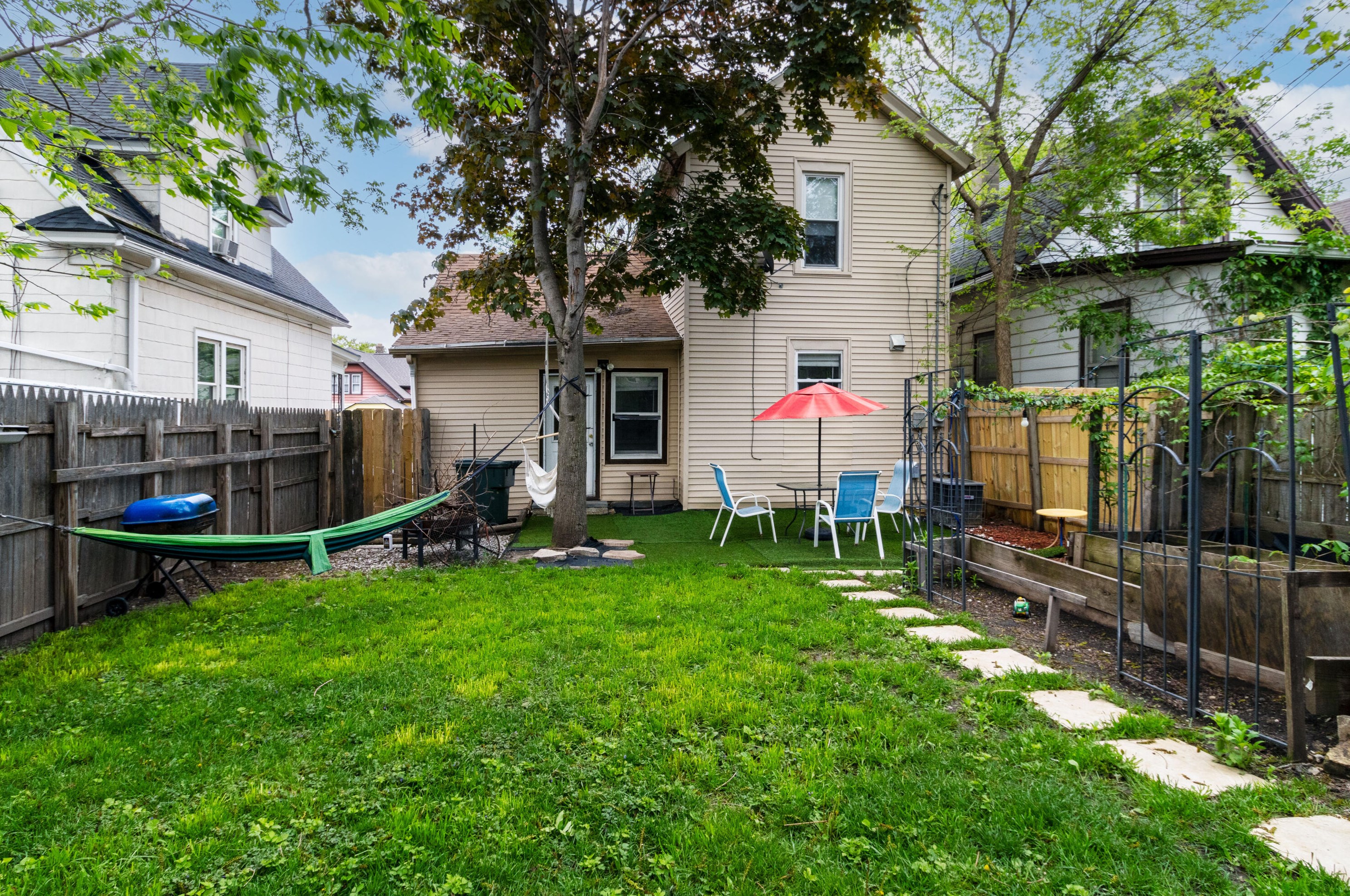 1533 64th St, Milwaukee WI  53214-4902 exterior