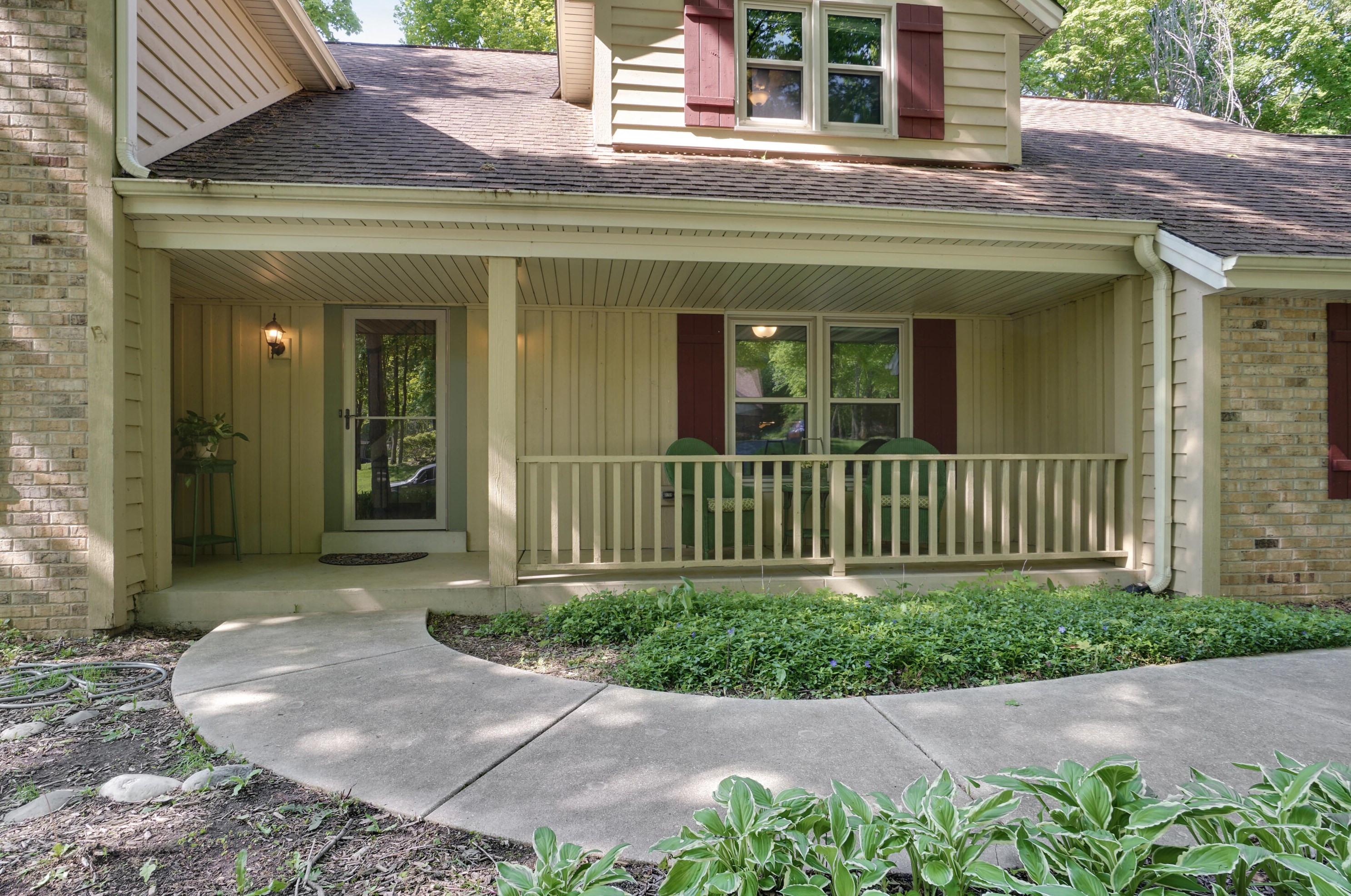 16900 Tanglewood Dr, Brookfield, WI 53005-6846