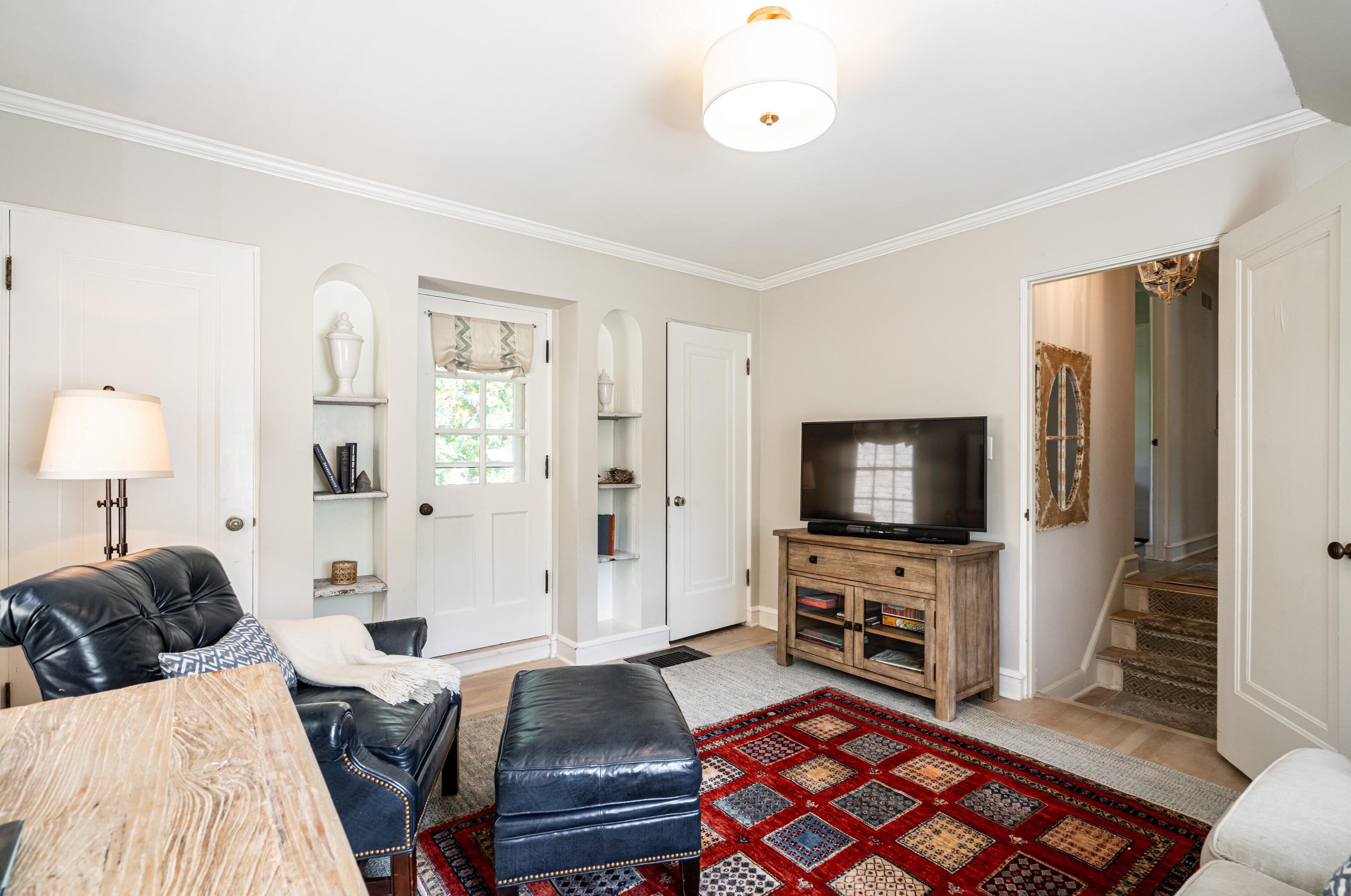 5968 Shoreland Ave, Milwaukee WI 53217-4661 exterior