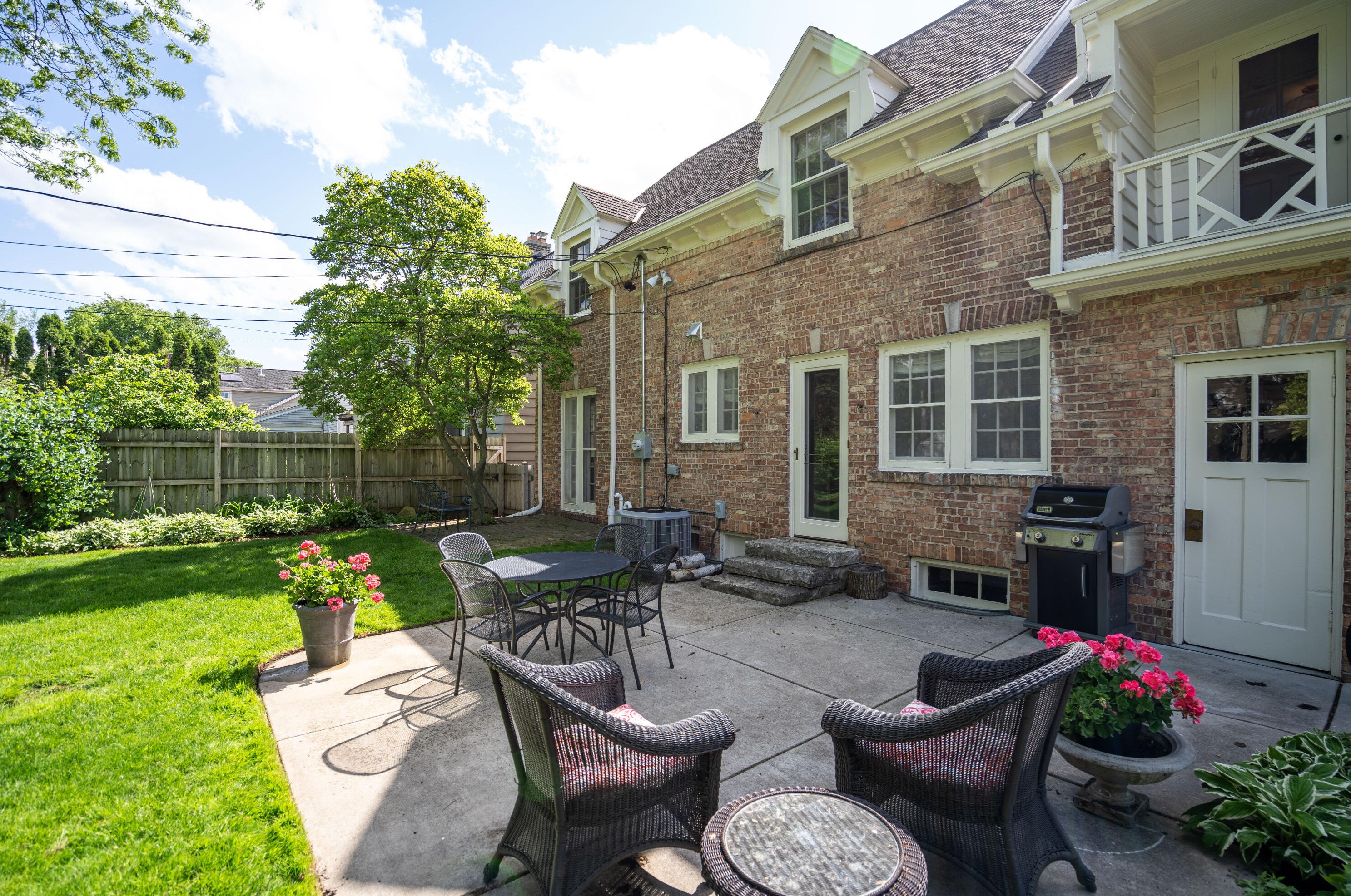 5968 Shoreland Ave, Milwaukee WI 53217-4661 exterior