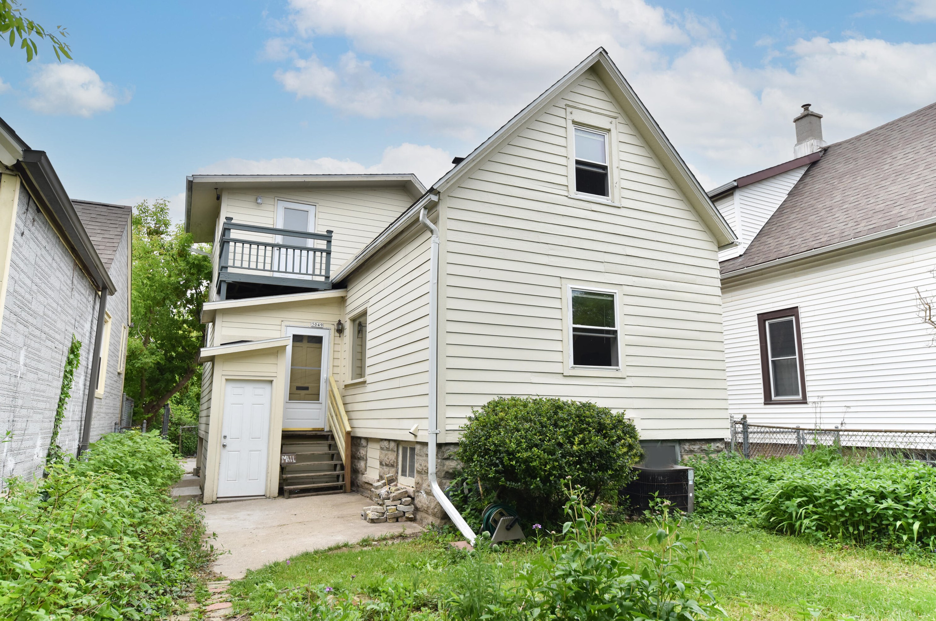 3049 N Booth St, Milwaukee, WI 53212