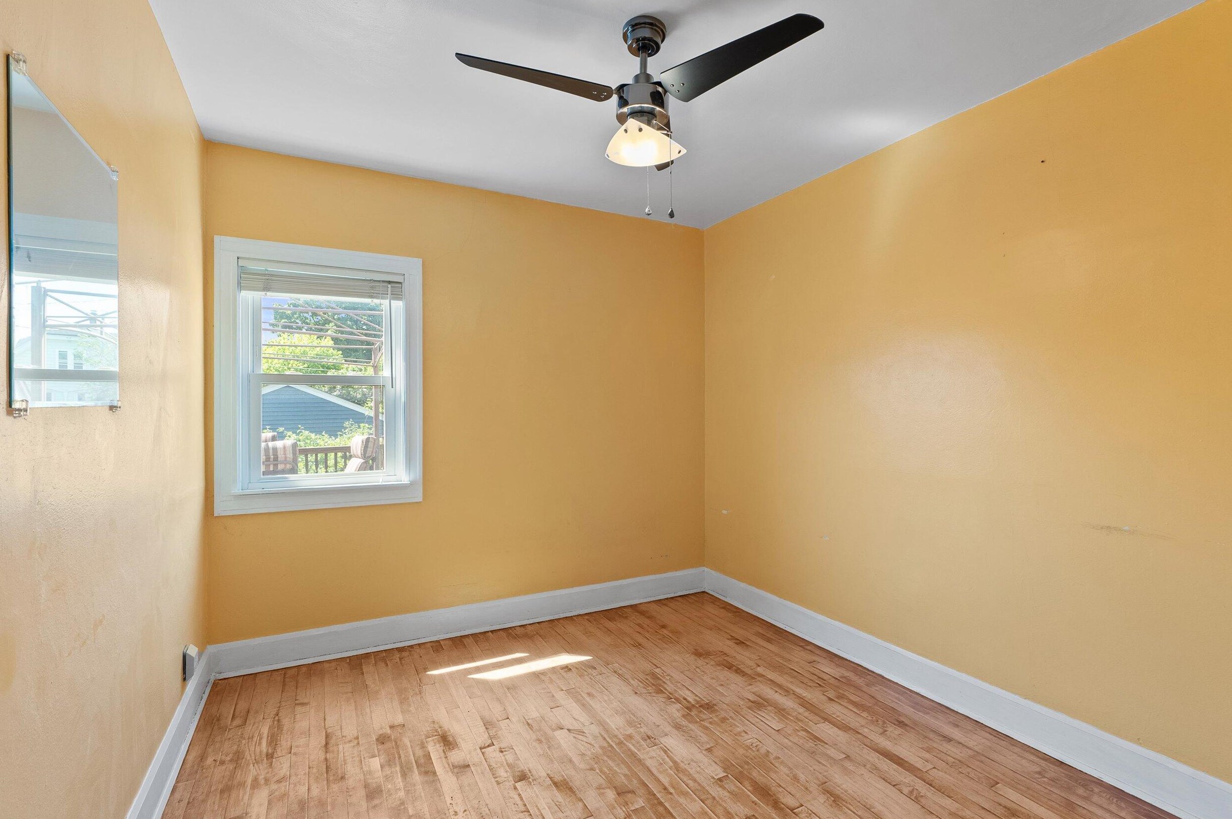 2209 Vollmer Ave, Milwaukee WI 53207-3148 exterior