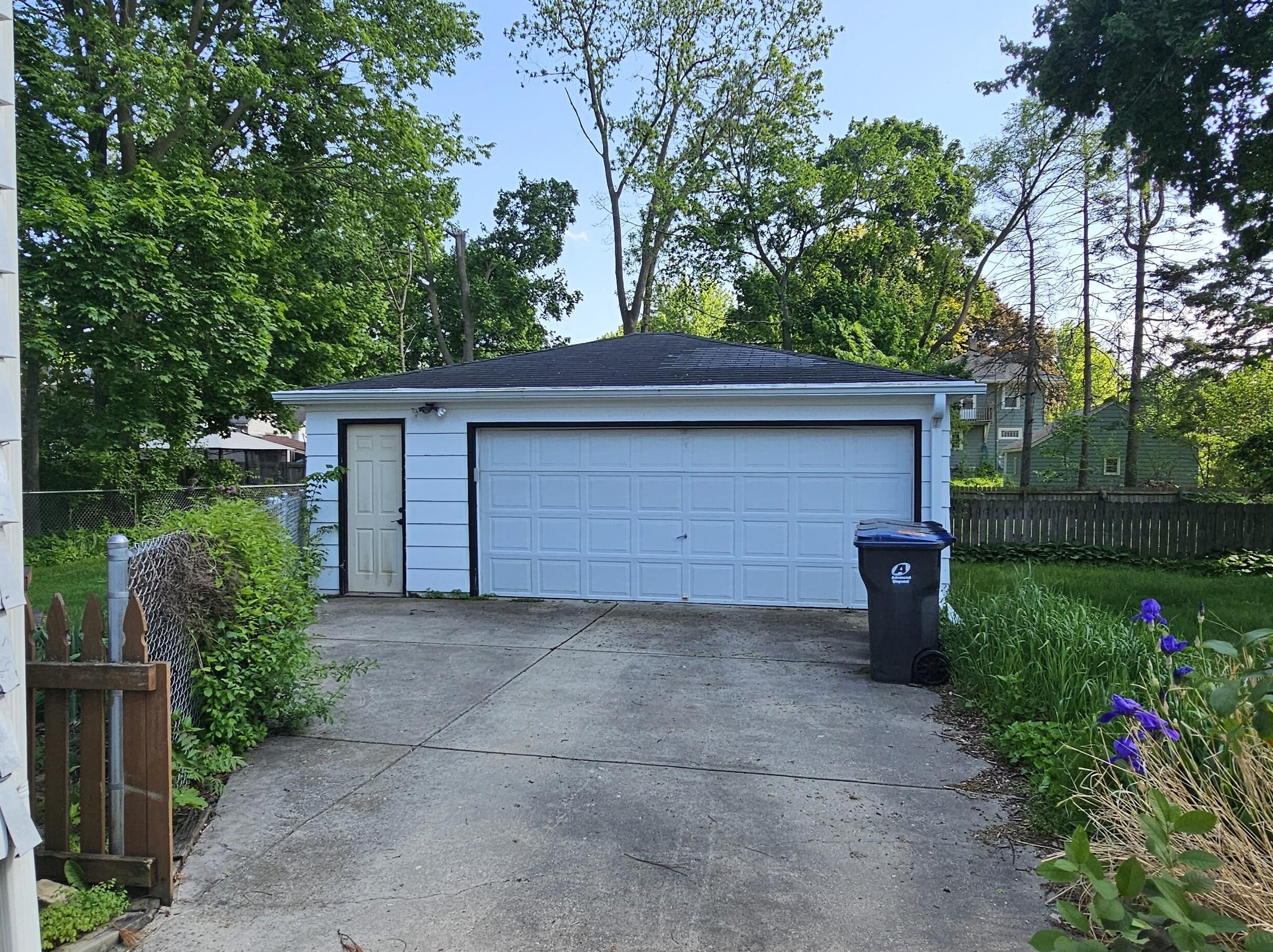 915 Ellis St, Waukesha, WI 53186-5540