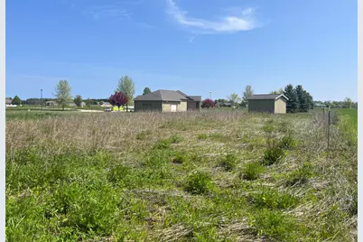 Lt4  Ridgeway Ct #Blk8, Manitowoc, WI 54220 - Photo 8