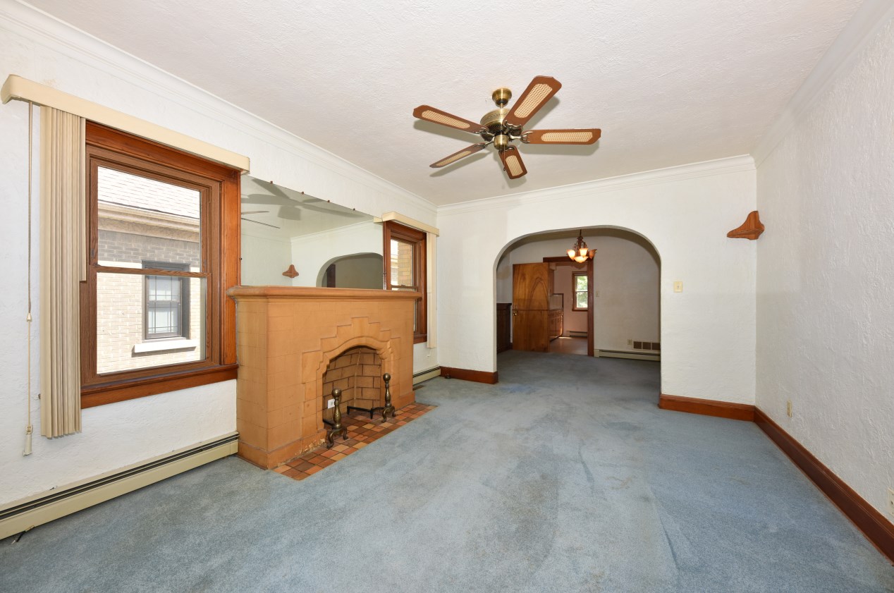 119 Ohio Ave, Milwaukee WI 53207-2759 exterior