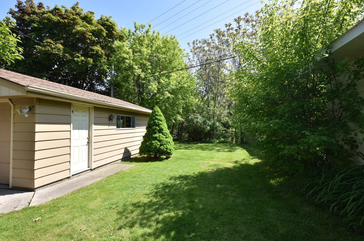 119 Ohio Ave, Milwaukee WI 53207-2759 exterior