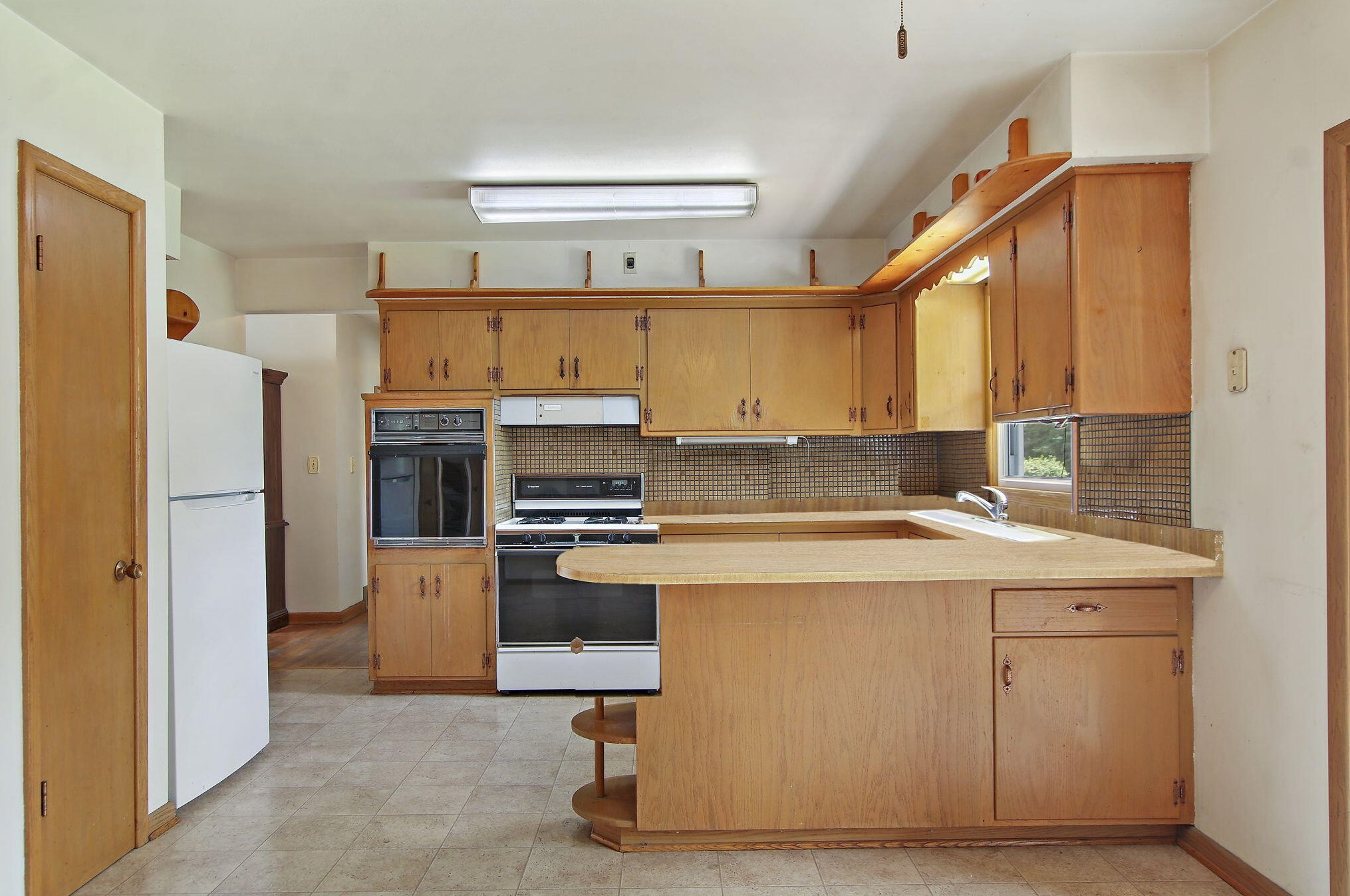 5525 82 St, Kenosha WI 53142-4161 exterior