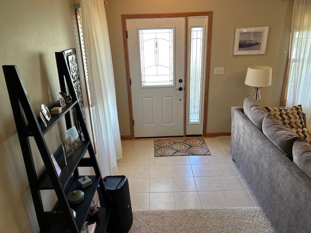 6521 Spring Meadow Ln, Racine, WI 53406-2697