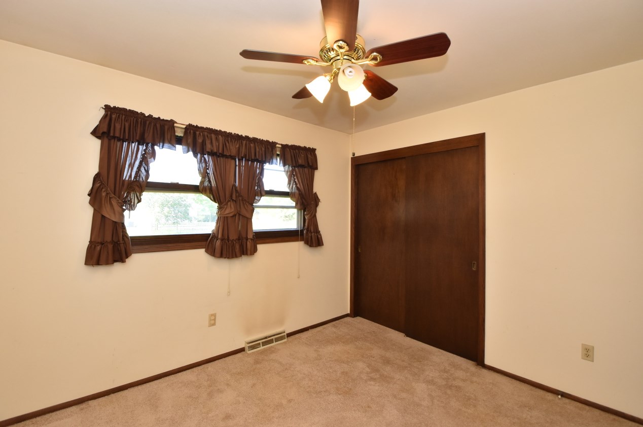 7768 105 Ave, Kenosha WI 53158-1102 exterior