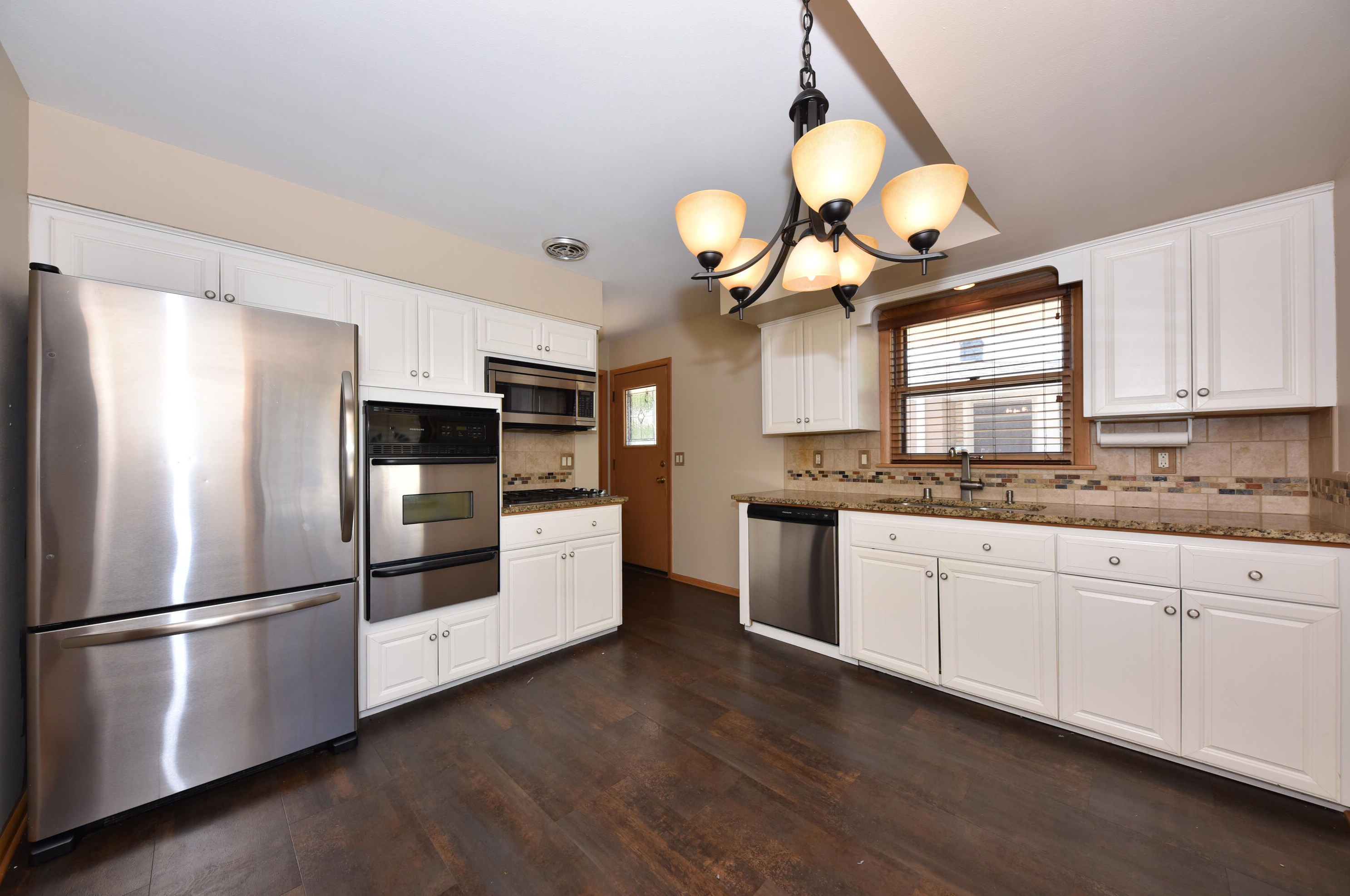 3805 Marcy St, Milwaukee WI 53220-1836 exterior