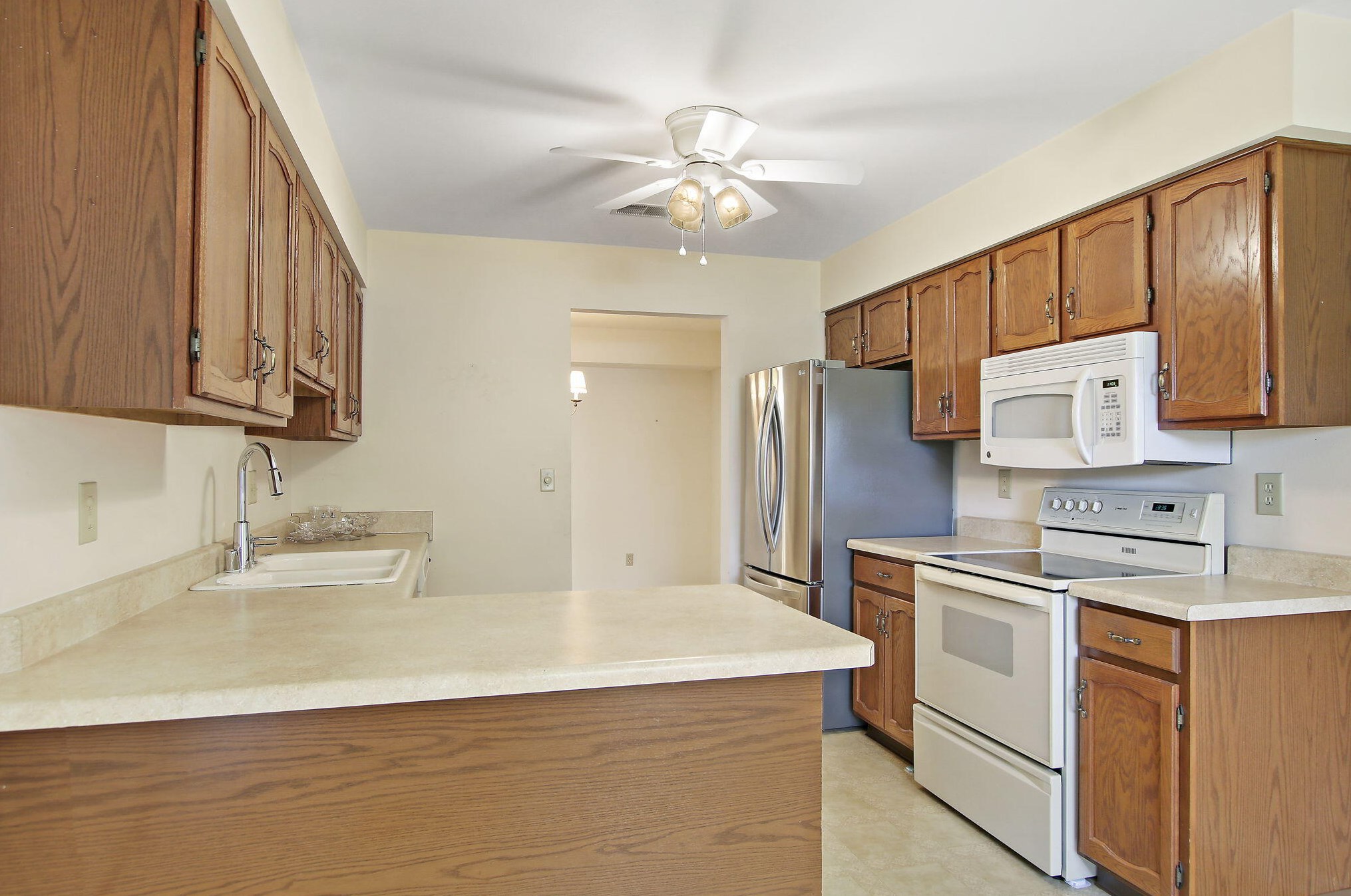4122 81st St #35a, Kenosha, WI 53142