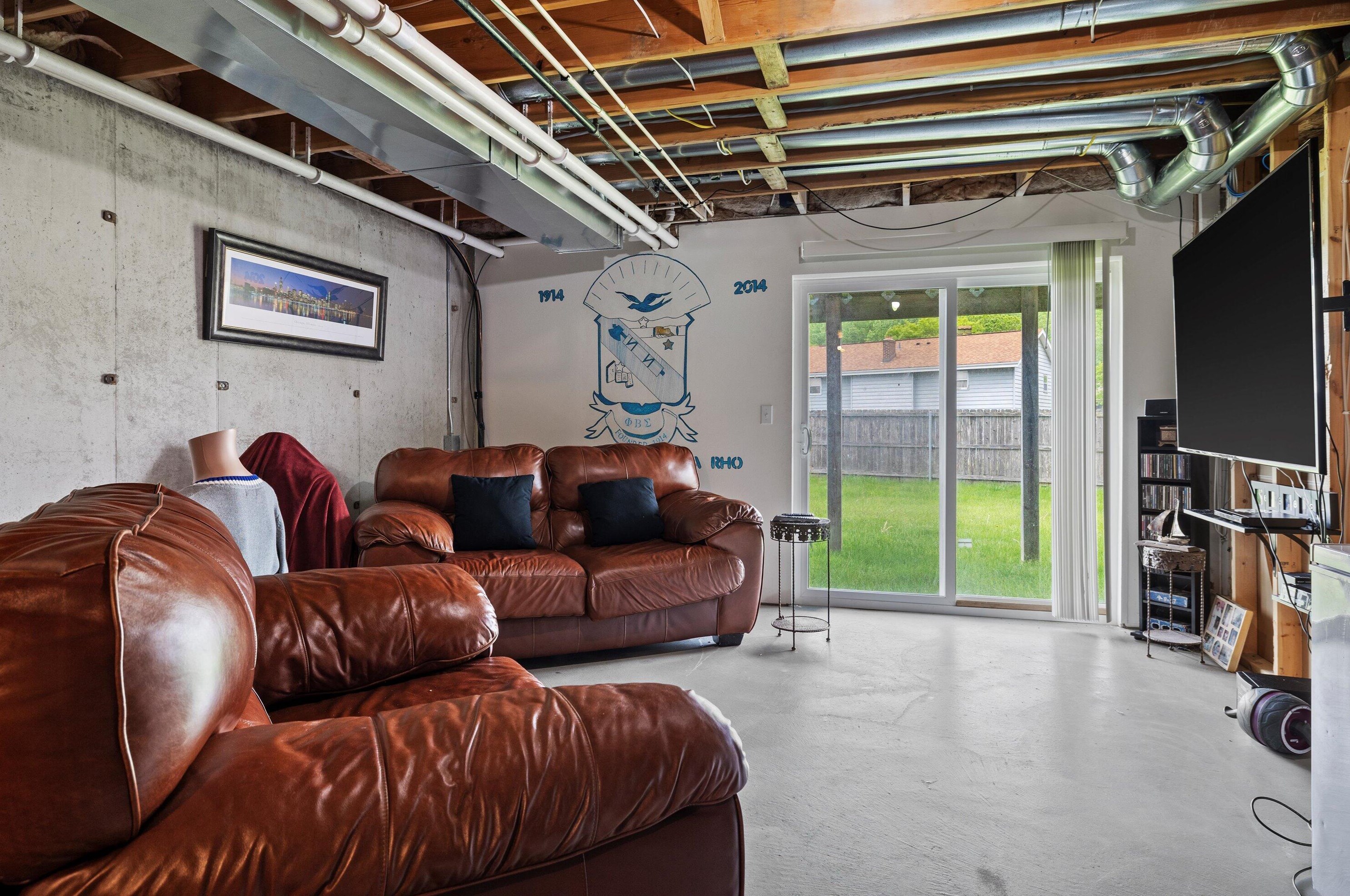 7942 Riverview, Milwaukee WI 53209 exterior