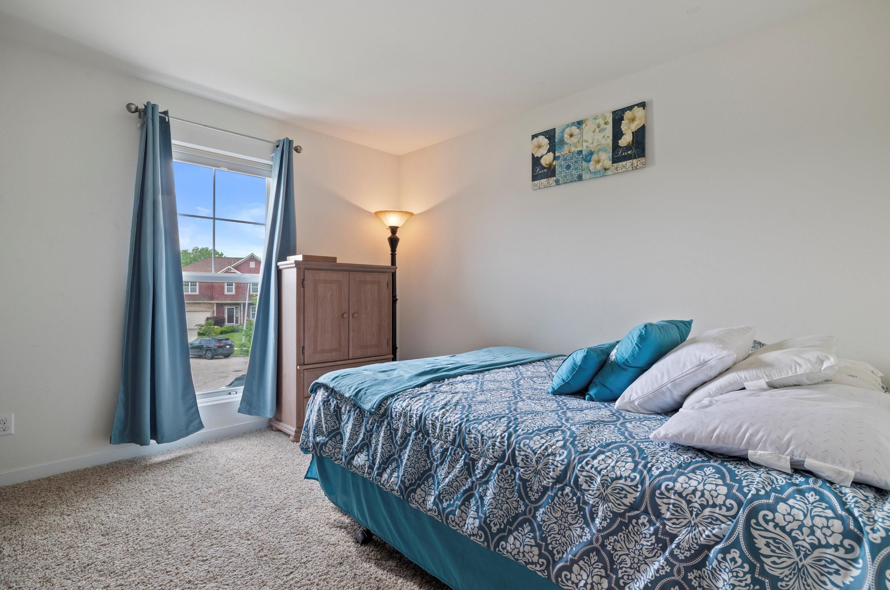 7942 Riverview, Milwaukee WI 53209 exterior