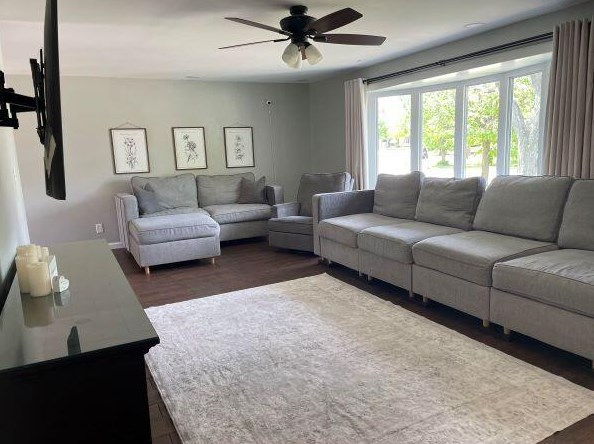 3969 Greenwood Ct, Sheboygan, WI 53081-7428