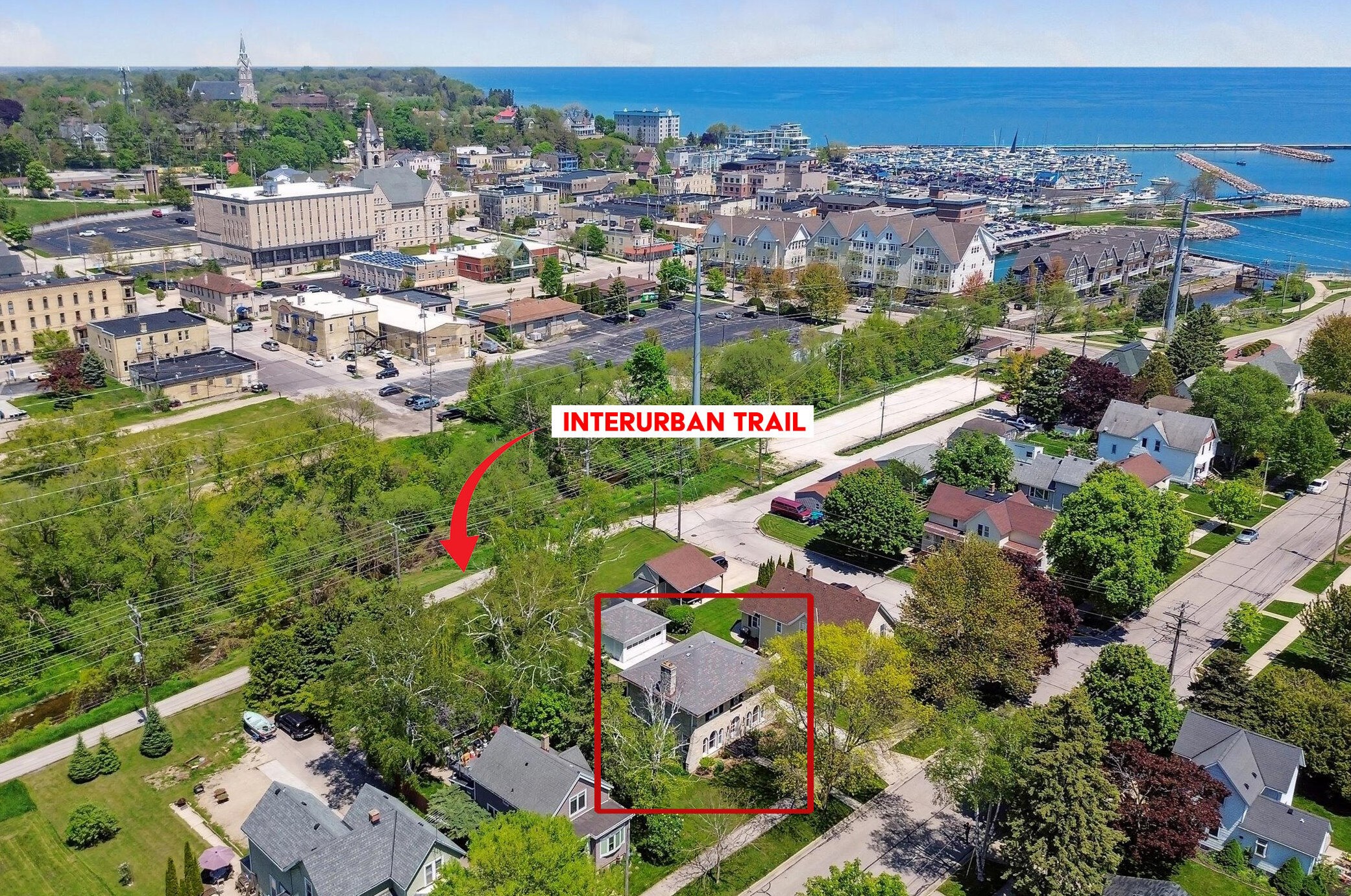 208 W Chestnut St, Port Washington, WI 53074