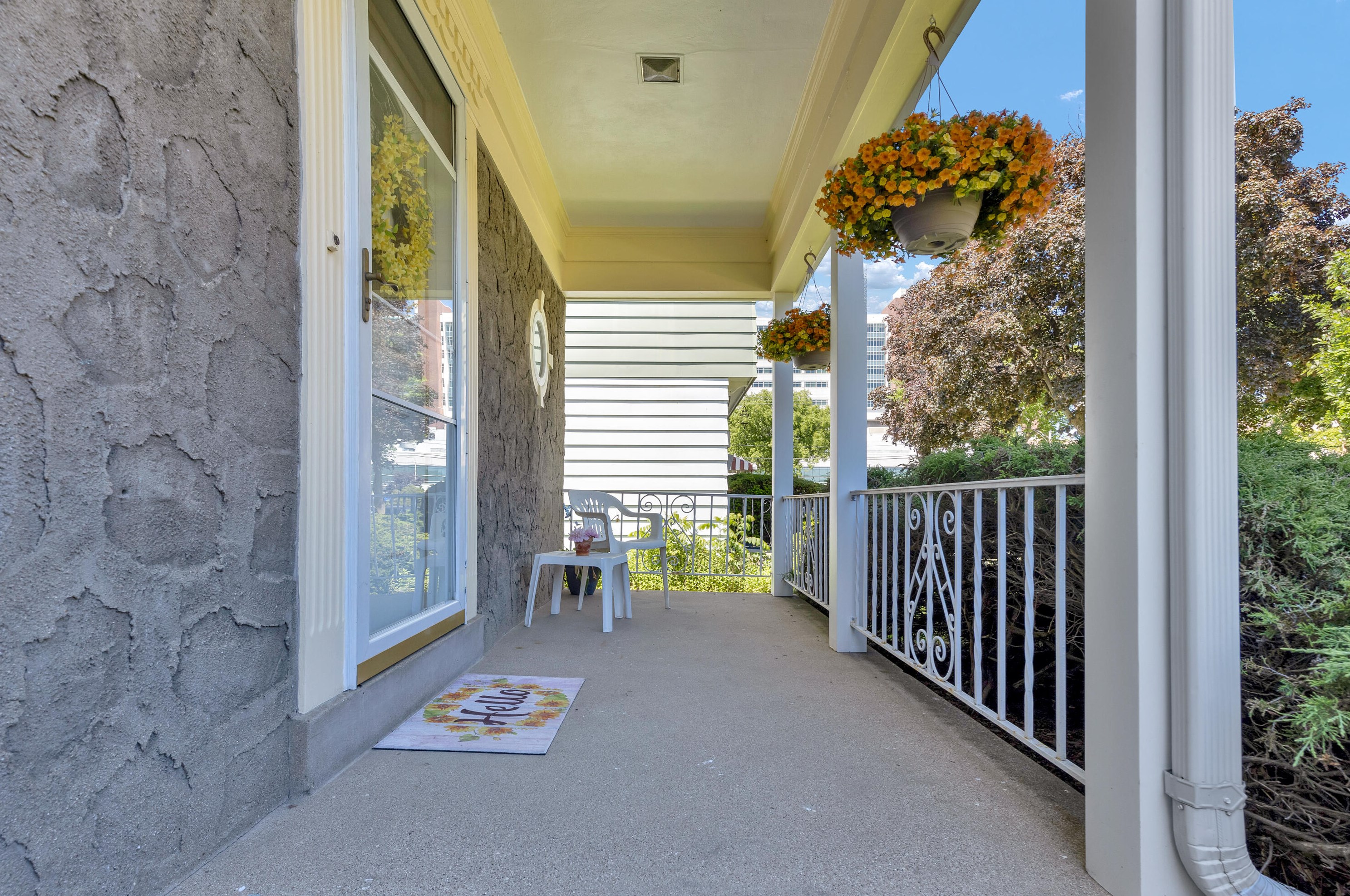 3143 29th St, Milwaukee, WI 53216-3815